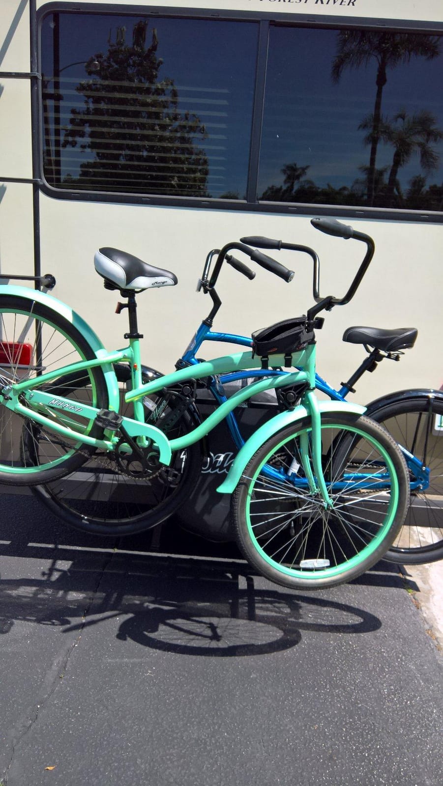 Swagman Around The Spare DLX – RV Bike Rack for Trailers with Rear Bumper Mounted Spare Tires customer photo 1