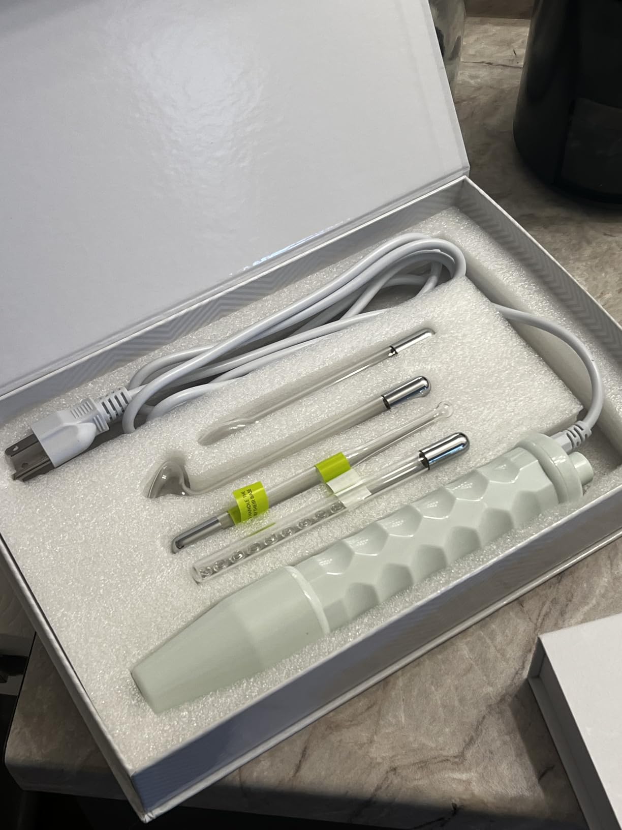 Pure Daily Care NuDerma Handheld Skin Therapy Wand Machine w/Neon – Anti-Aging - Skin Tightening - Wrinkle Reducing - Dark Circles – Clarifying - Hair & Scalp Stimulator customer photo 2