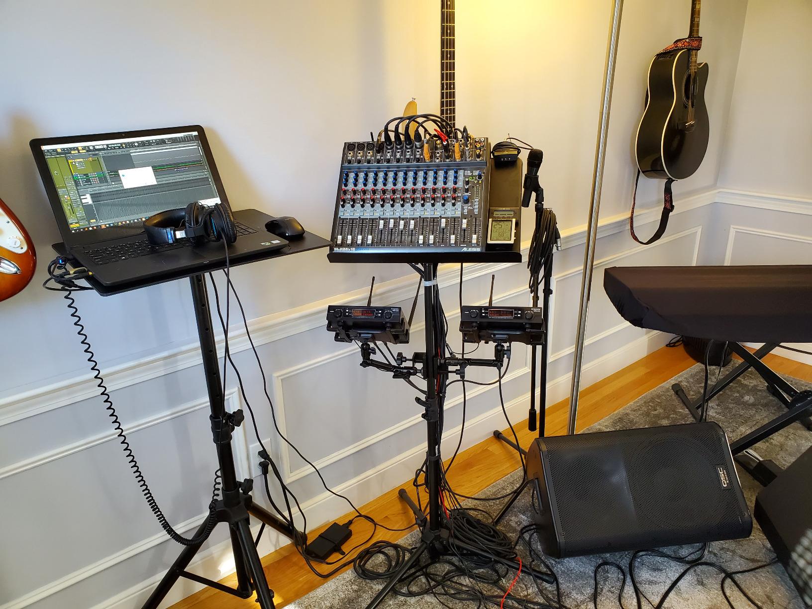 innopow 200-Channel Wireless Microphones System, Dual UHF Metal Cordless Mic Set, Auto Scan, Long Range 200-240Ft,16 Hours Use for Karaoke Singing, Church, 2022 Version(WM333) customer photo 1