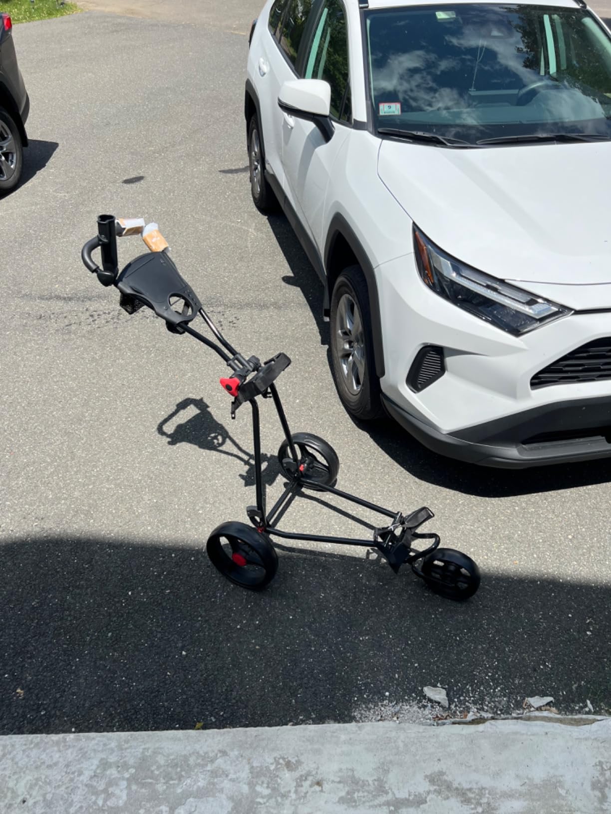 Tangkula Golf Push Cart, Lightweight Collapsible Golf Pull Cart, 3 Wheels Golf Trolley with Foot Brake Umbrella Holder & Cup Holder, Adjustable Handle and Storage Bag customer photo 1
