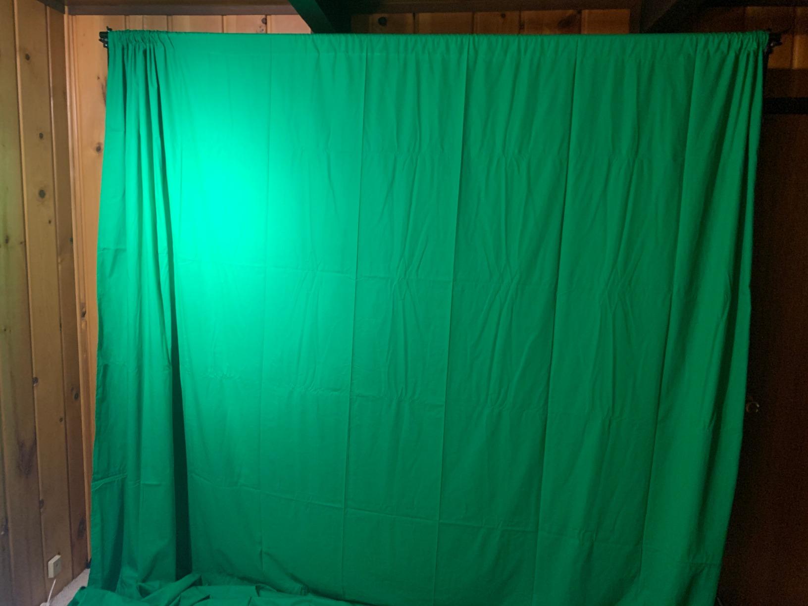 EMART Green Screen Backdrop Kit, 8.5x10FT Stand with 10x12FT Backdrop | Photography Background Support System with 100% Cotton Muslin Backdrop, 2Clamps for Photo Studio, Video Shooting, Live Stream customer photo 1