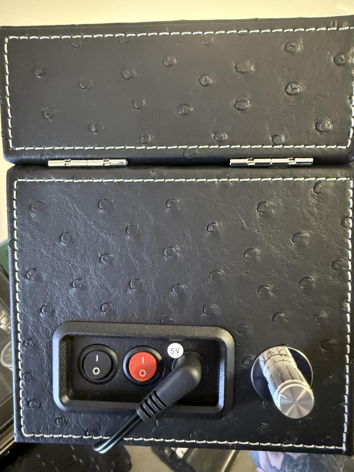 Automatic Single Watch Winder, Black Ostrich Leather customer photo 1