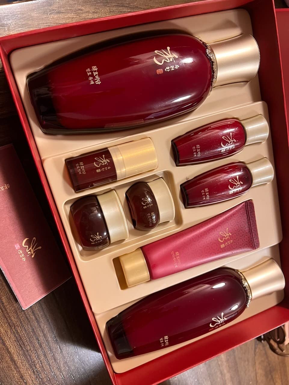 Sooryehan Hyobidam Fermented Skincare Gift Set with Wild Ginseng - Premium Korean Anti-Aging Skin Care Kit for Intense Hydration, 13.53 fl oz (Full Size Toner & Emulsion + Mini Cream, Eye Cream, Mask) customer photo 1