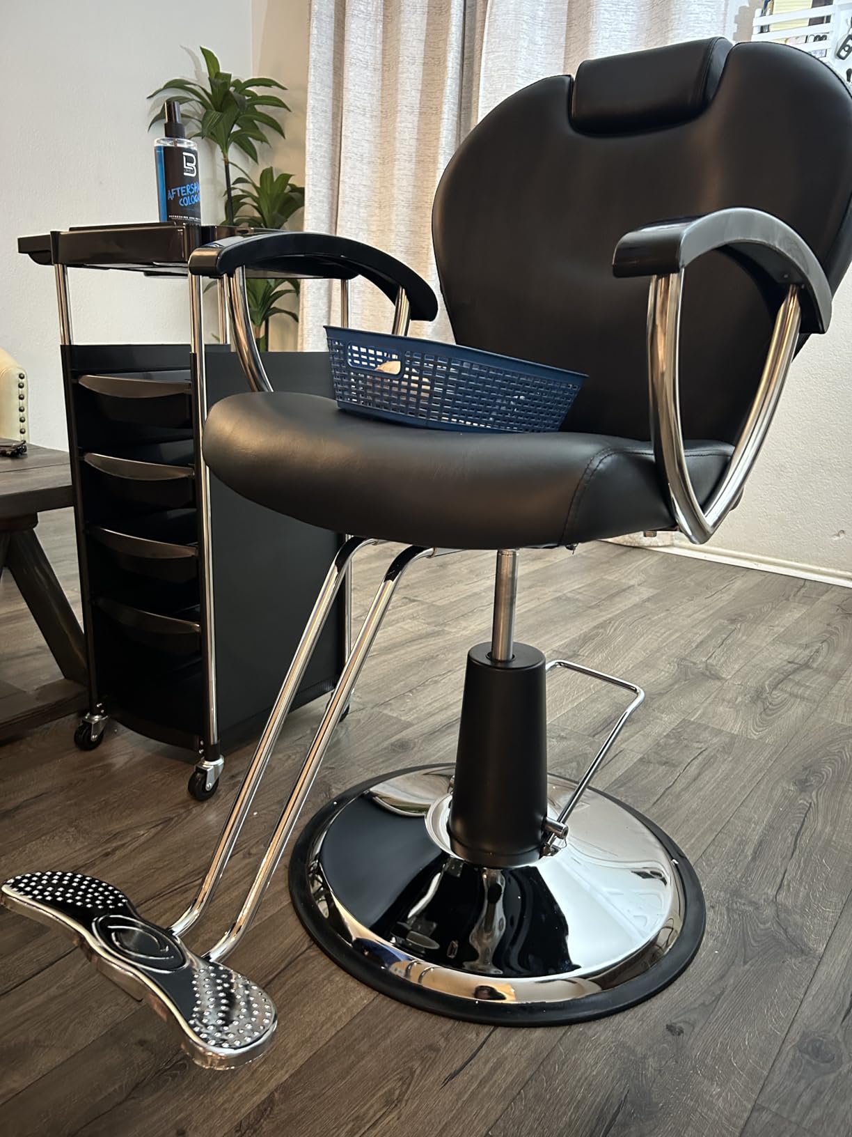 Shengyu Black Modern Recline Hydraulic Styling Barber Chair Hair Spa Beauty Salon Equipment customer photo 1