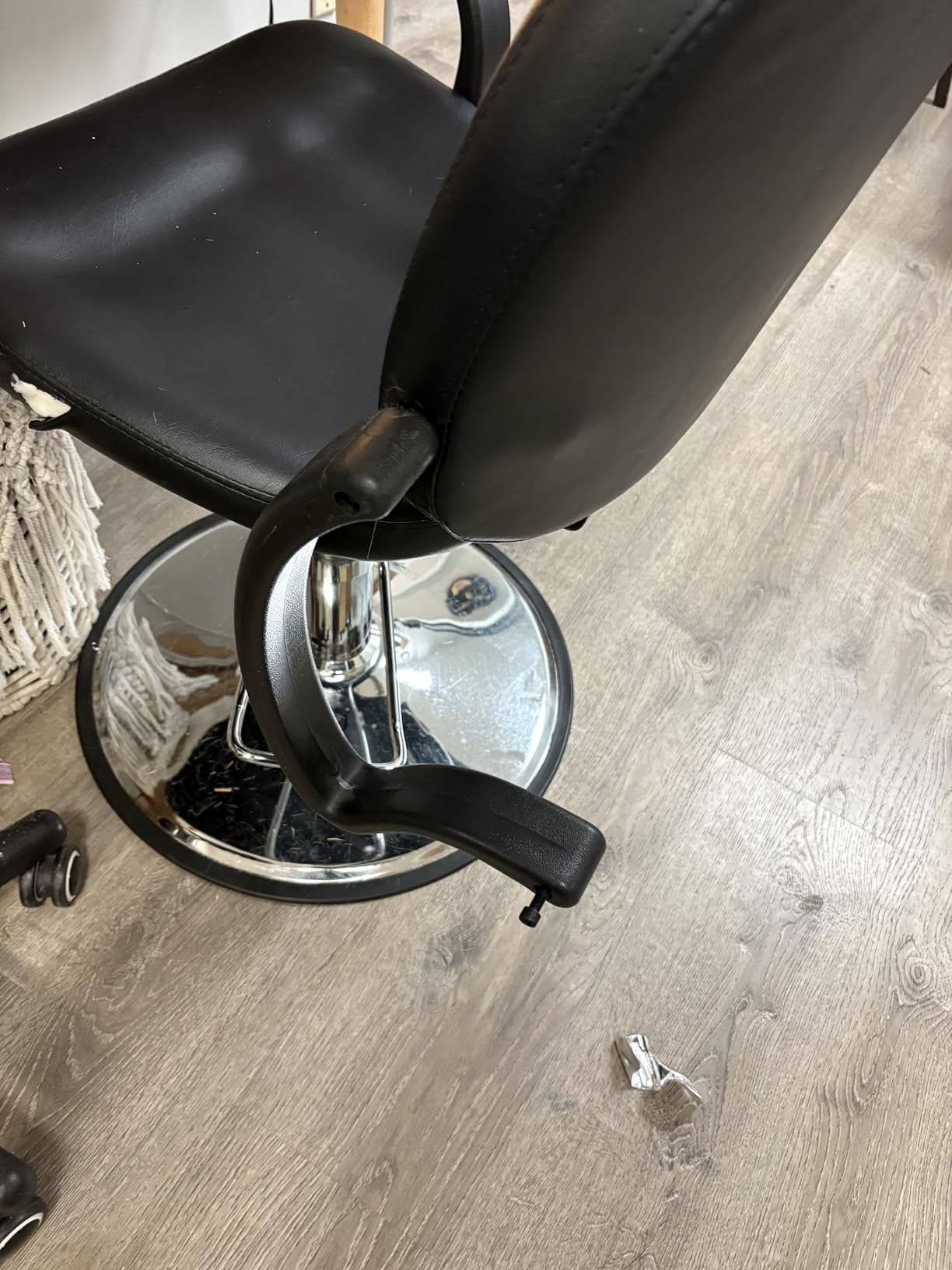 Classic Hydraulic Barber Chair Styling Chair Salon Beauty Spa Equipment … customer photo 2