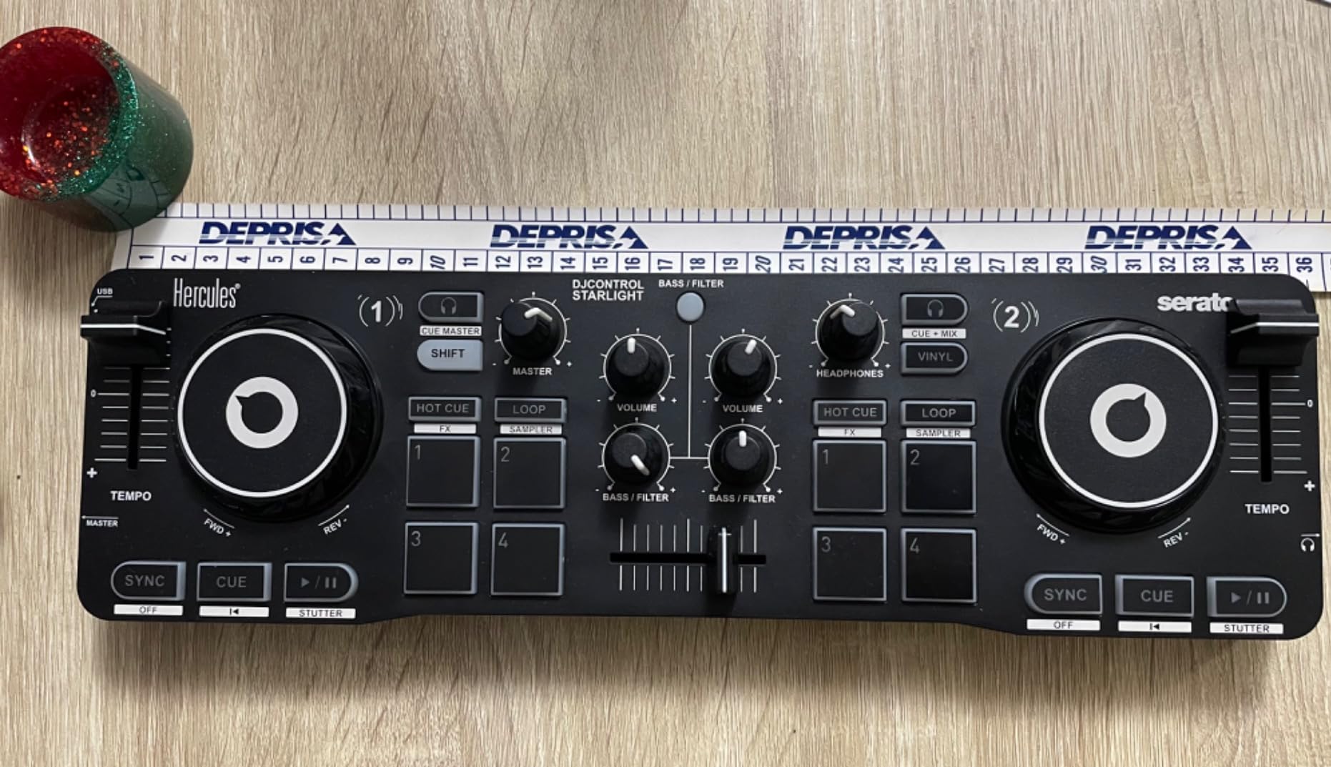 Hercules DJControl Starlight - Compact DJ Controller with Light Show customer photo 1