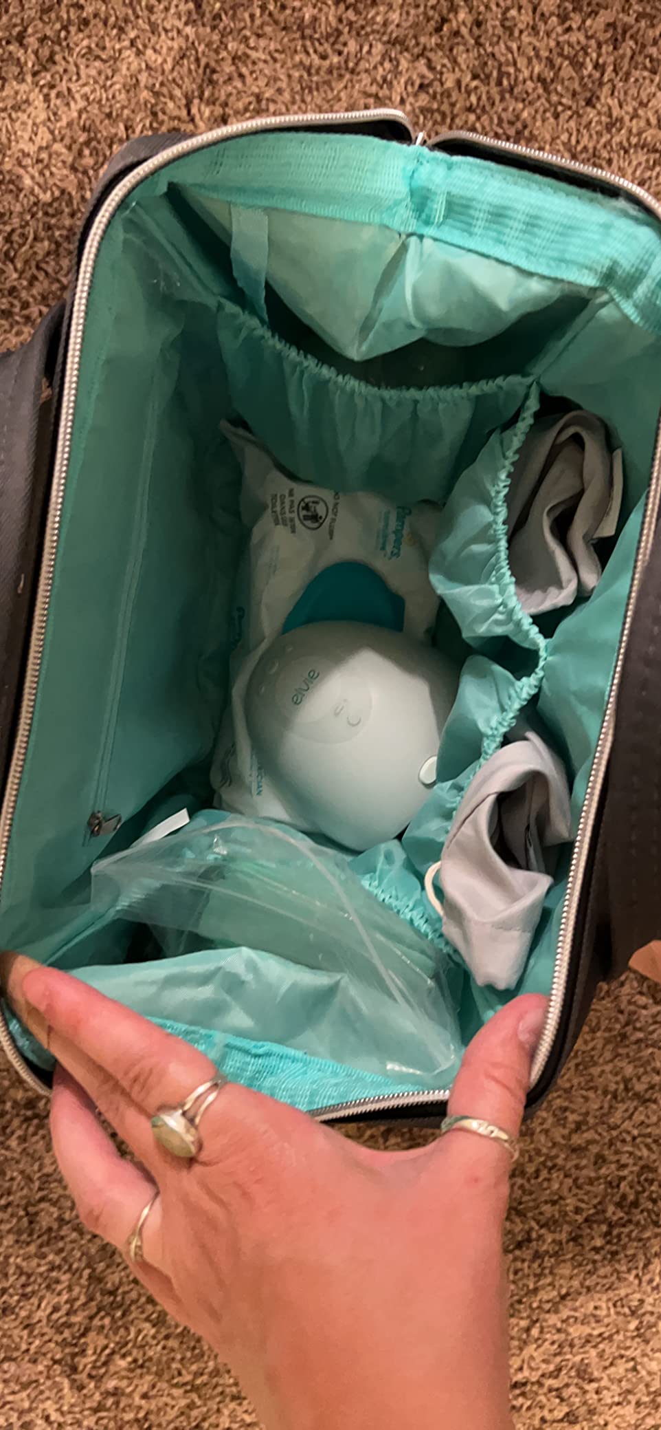 Elvie - Double, Wearable Breast Pump w/App - The Smallest & Quietest - Portable - Hands Free & Discreet - Automated with Four Personalized Settings customer photo 1
