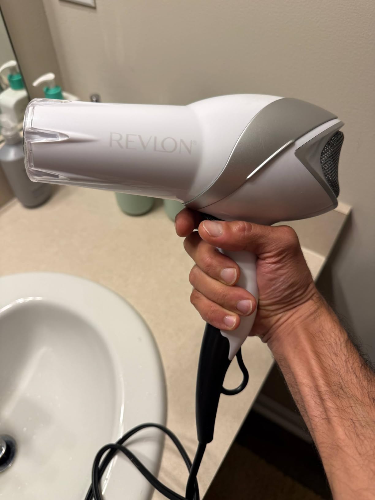 REVLON Infrared Ionic Hair Dryer with Diffuser & Concentrator, White customer photo 2