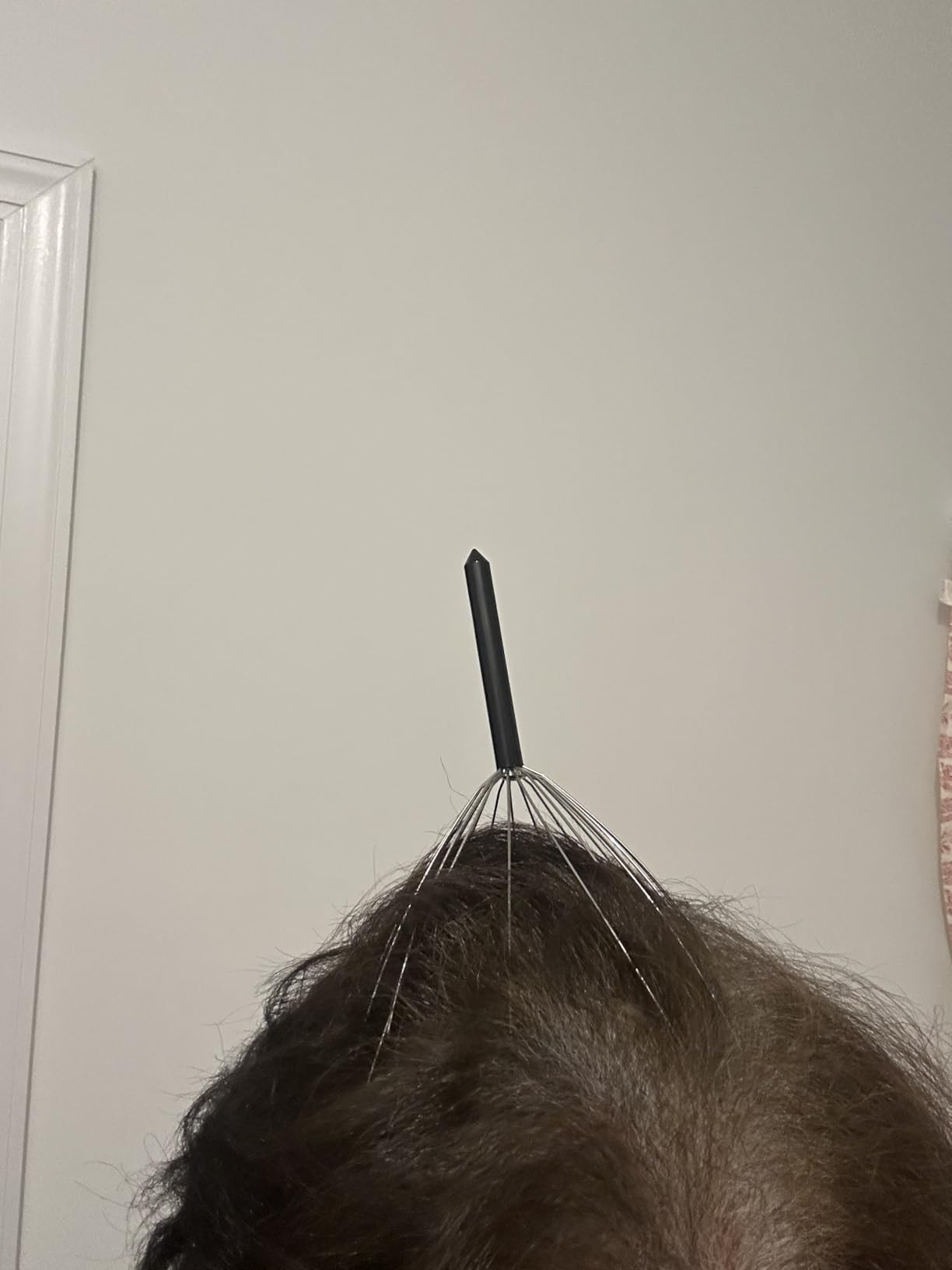 USAGA Head Massager Scalp Massager 20 Fingers Head Scratcher for Scalp Body Relaxing (Silvery) customer photo 1