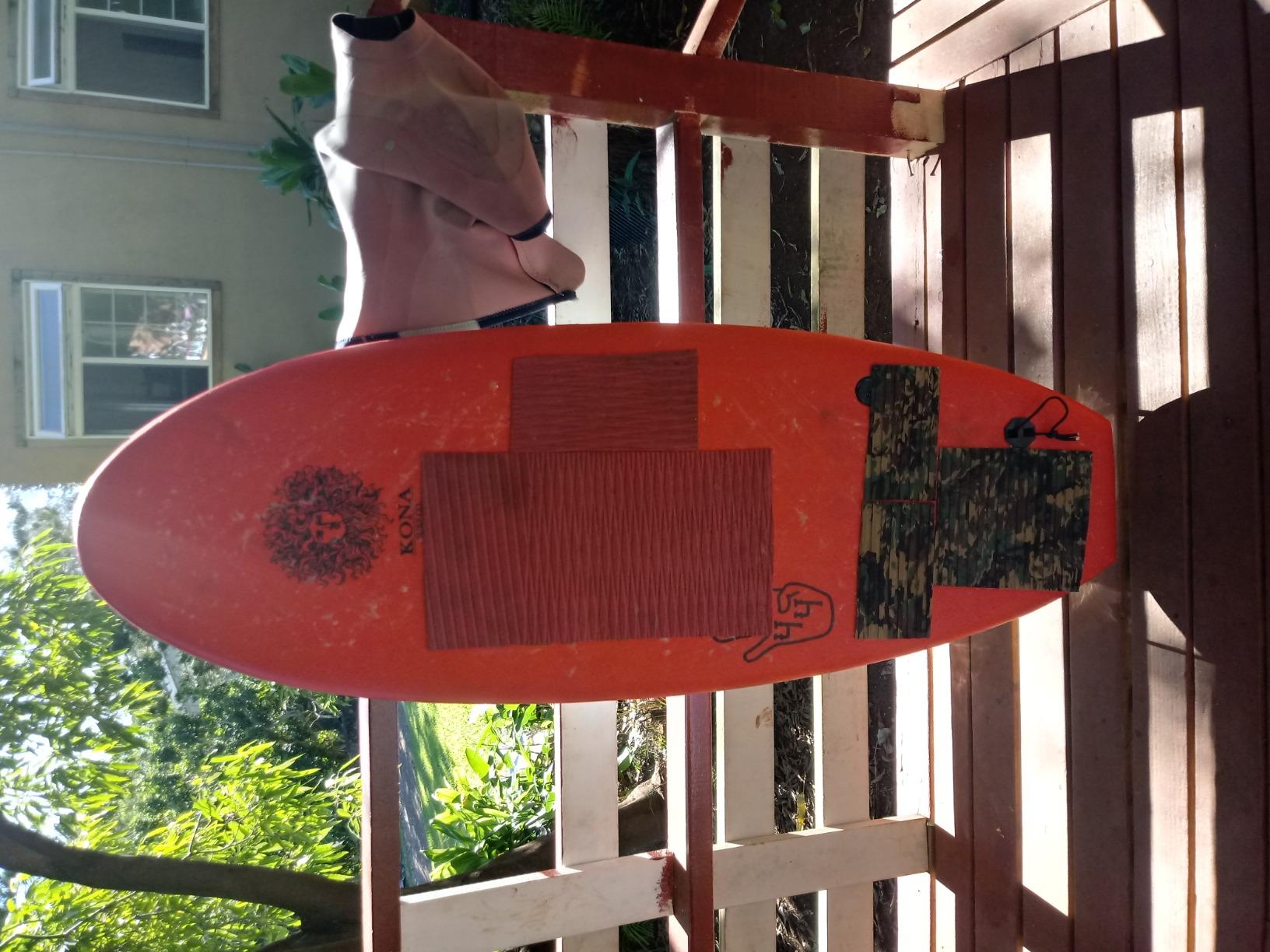 4'4 Beginner Soft Top Surfboard for Kids & Adults – Foam Surfboard + Fins & Leash – Use as Bodyboard, Boogie Board, or Softboard customer photo 1