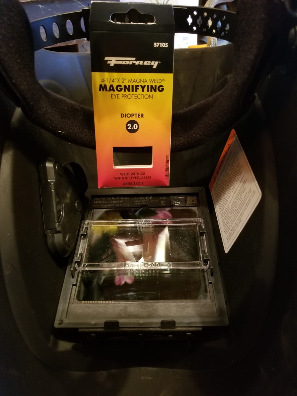 YESWELDER Auto Darkening Welding Helmet, Large View, LYG-M800H customer photo 1
