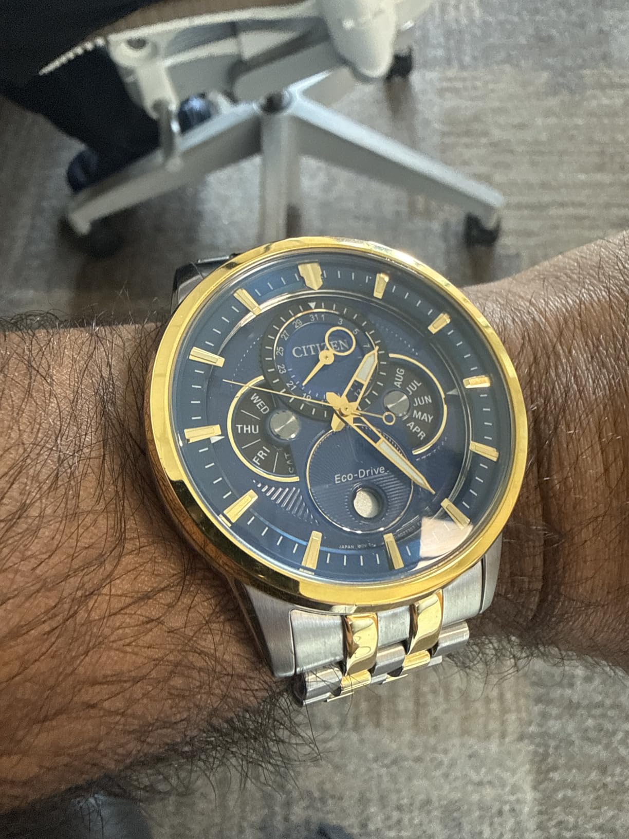 Citizen Men's Classic Calendrier Eco-Drive Watch, Moonphase Indicator, Month, Day and Date customer photo 2