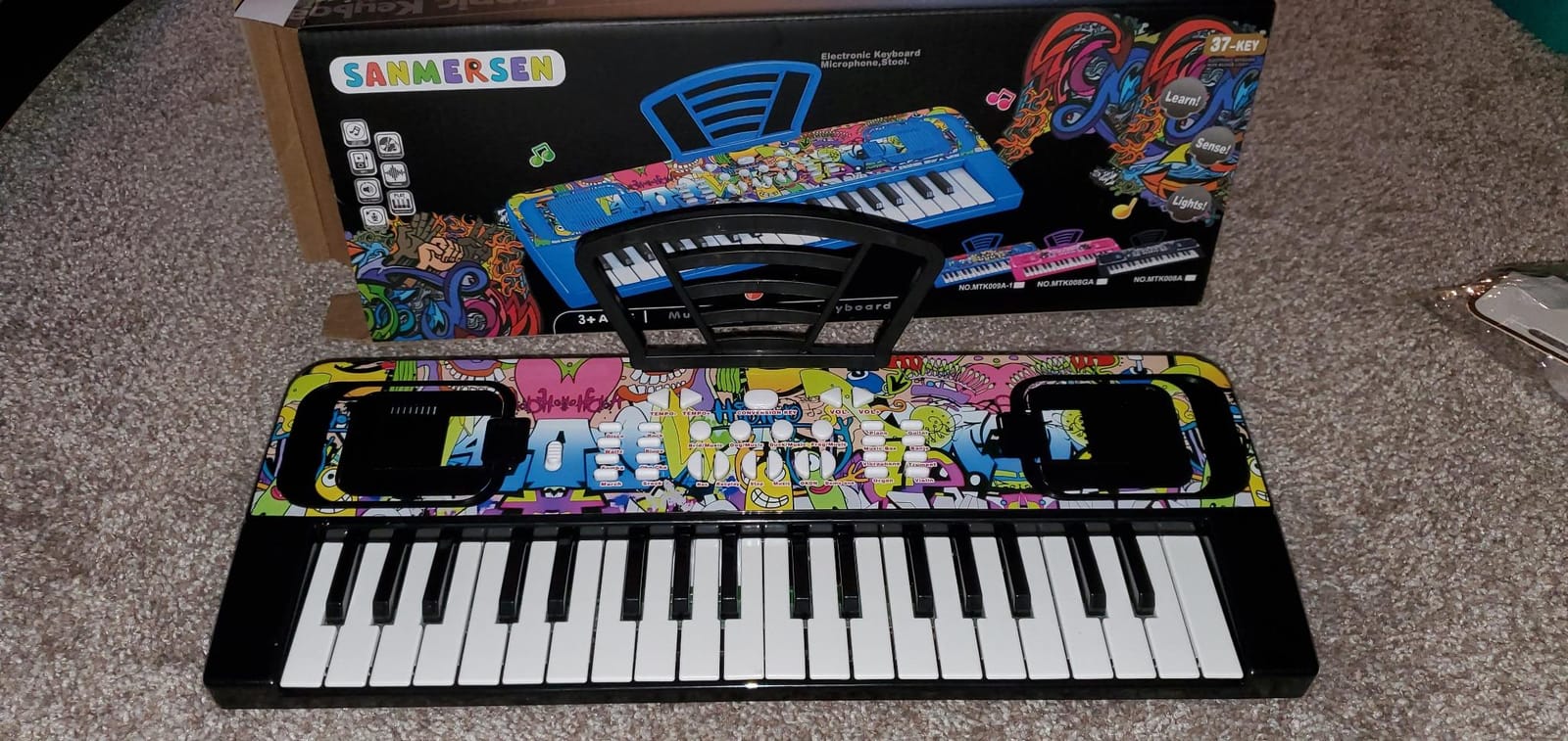 Kids Keyboard Piano, 37 Keys Electric Piano with Music Stand, Microphone customer photo 1