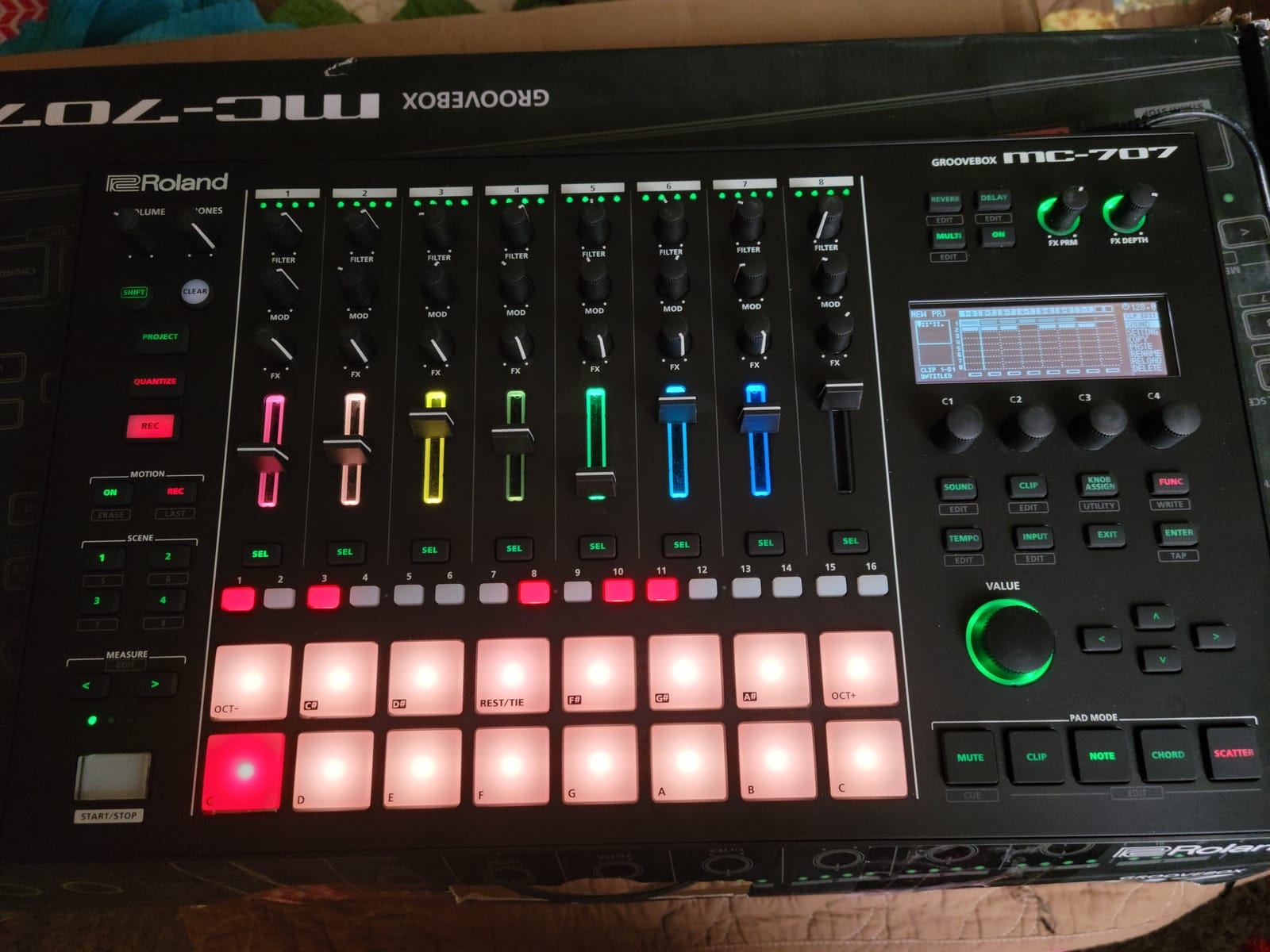 Roland MC-707 Groovebox Professional Music Production Workstation (MC-707), Standard customer photo 2