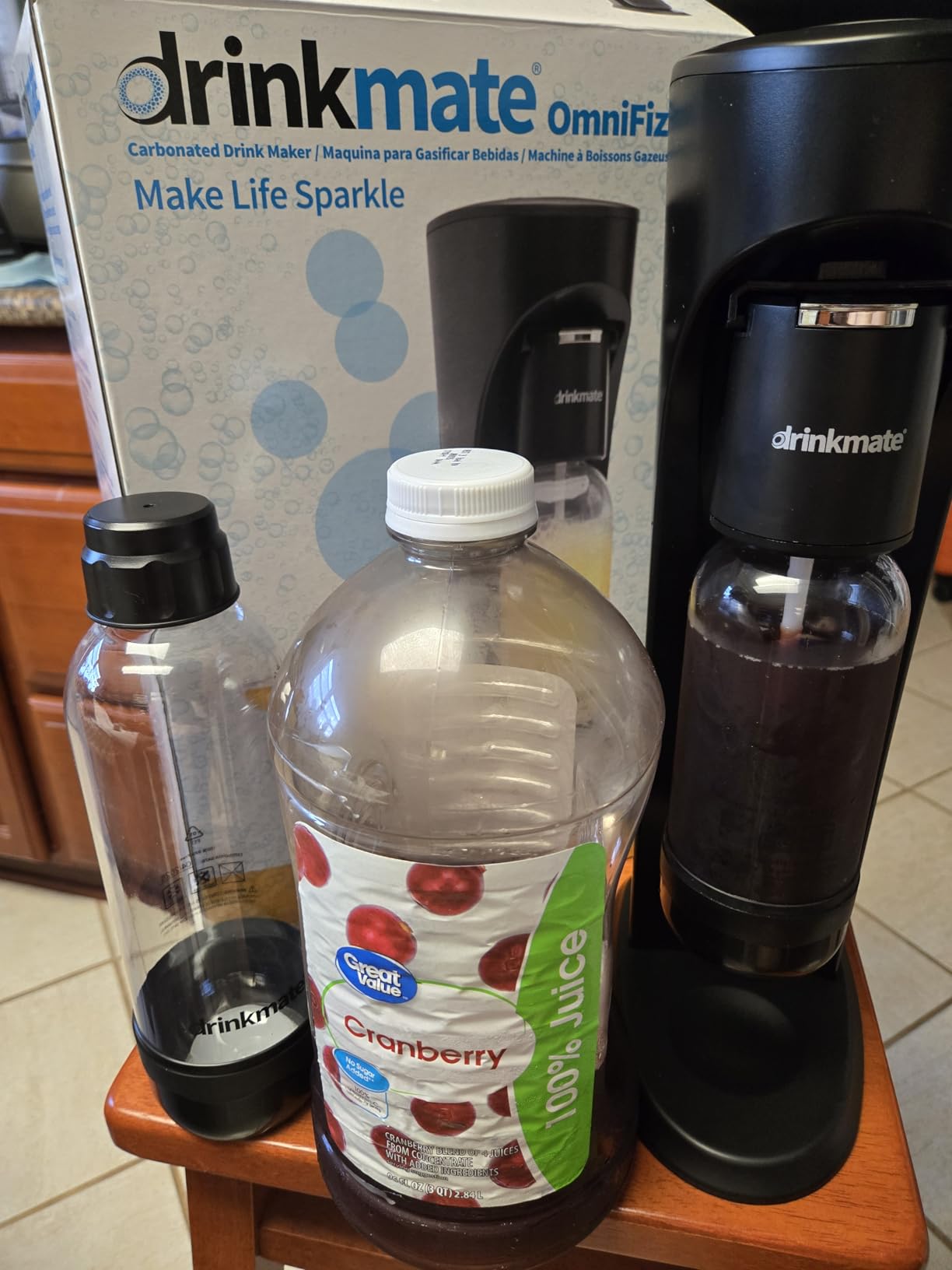 Drinkmate OmniFizz Sparkling Water Maker & Soda Streaming Machine | Carbonates Any Drink | SPECIAL BUNDLE | Includes 60L CO2 Cartridge + Two BPA-Free Bottles (Matte Black) customer photo 1