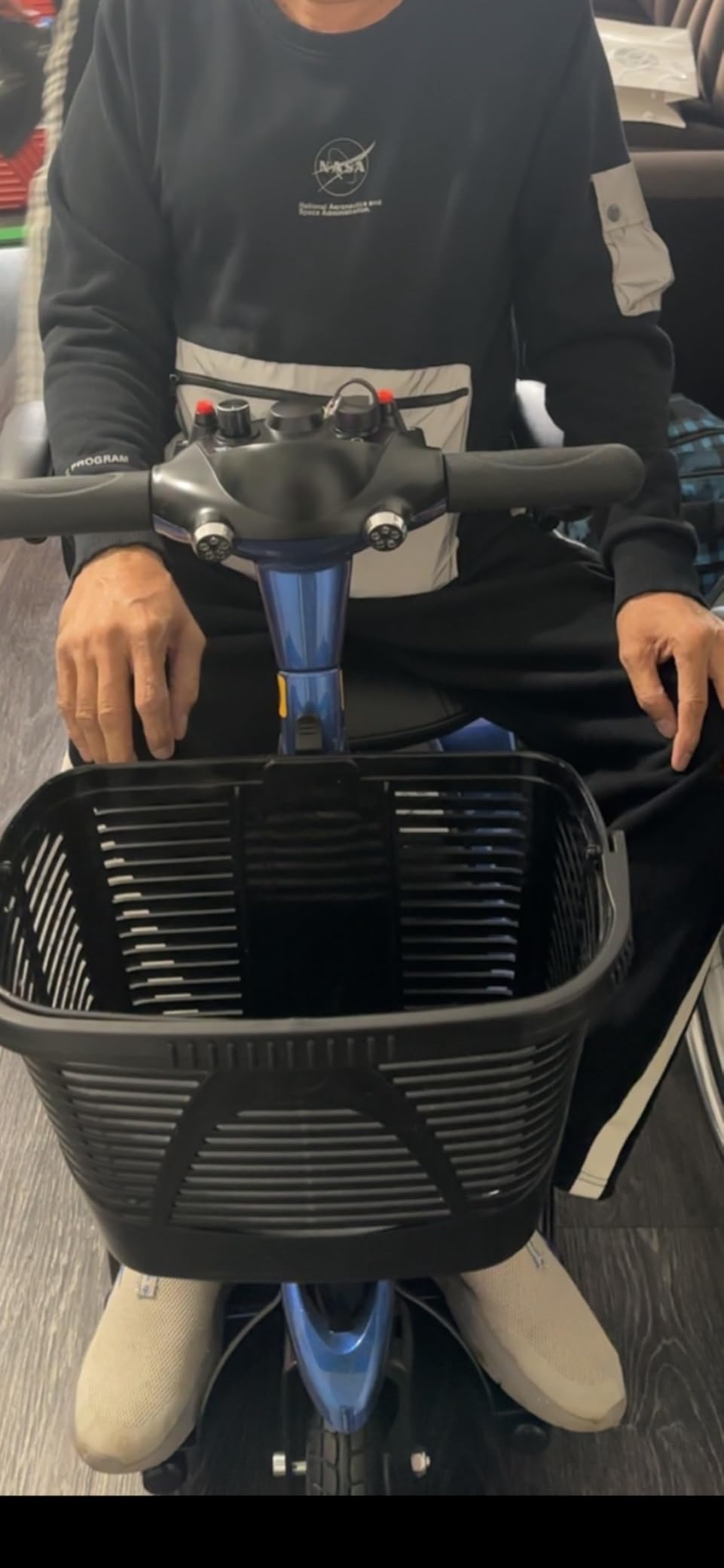 Vive 3 Wheel Mobility Scooter - Electric Powered Mobile Wheelchair Device customer photo 2