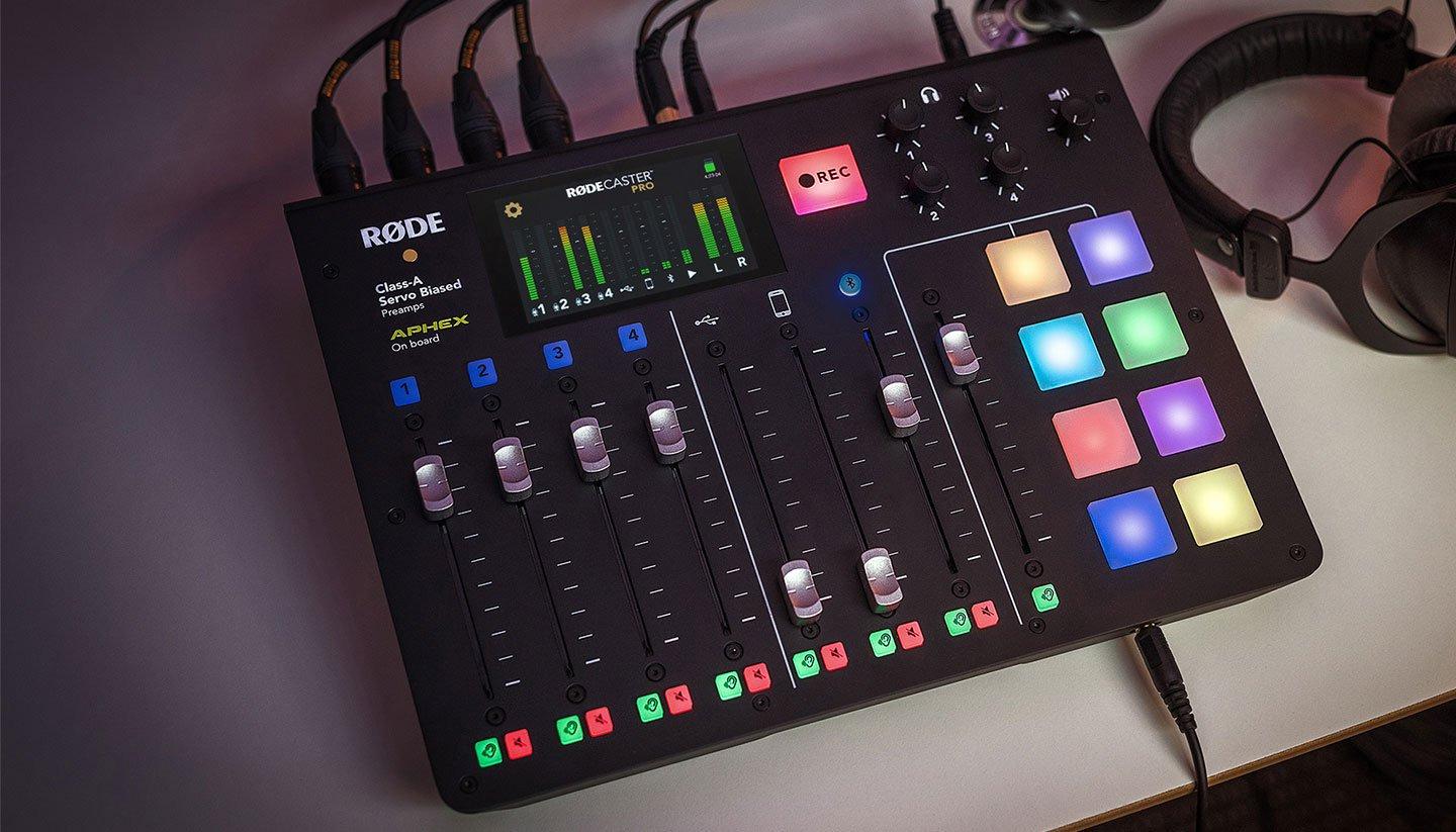 Zoom LiveTrak L-8 Battery Powered Mixer/Recorder for Musicians & Podcasters | 8-channel digital mixer with 12-in/4-out USB interface and 6 sound pads for podcasting, music and live streaming customer photo 2