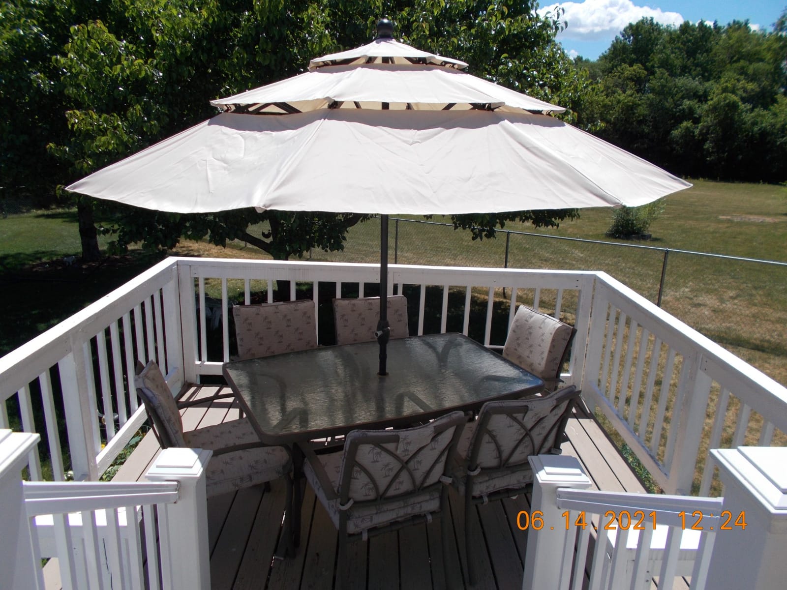 Tangkula 10 Ft 3 Tier Patio Umbrella, Outdoor Aluminum Double Vented Tilt Umbrella with Crank, for Market, Backyard, Poolside, Garden customer photo 1