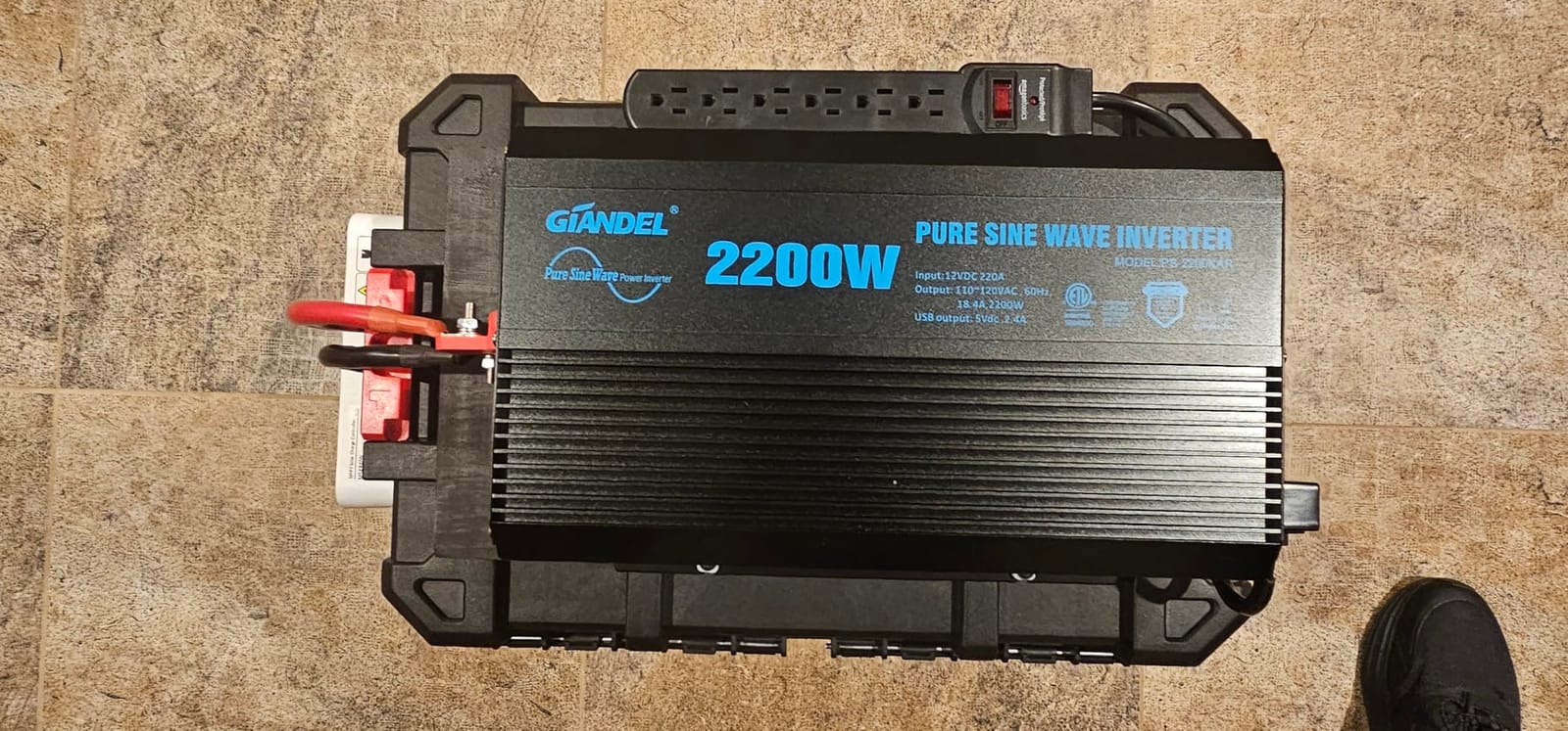 GIANDEL Pure Sine Wave Power Inverter 2200Watt ETL UL458 Listed DC 12V to 120 Vac with 20 Amps Hardwire Blocks & 15FT Wired Remote for RVs Truck Boat Off Grid Solar Emergency【3 YRS Warranty】 customer photo 2