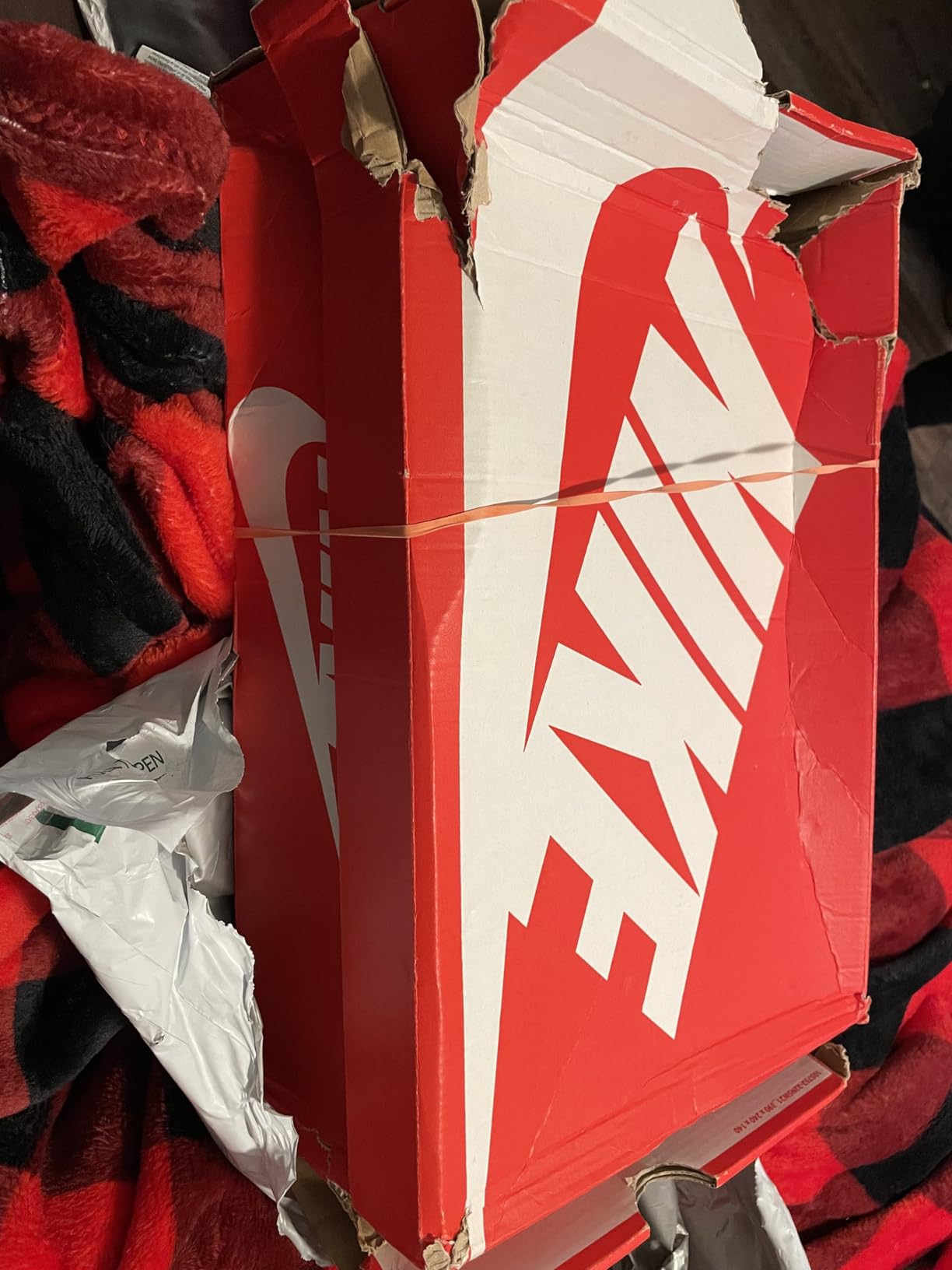 Nike Men's Air Max 90 Leather Low-Top Sneakers customer photo 1