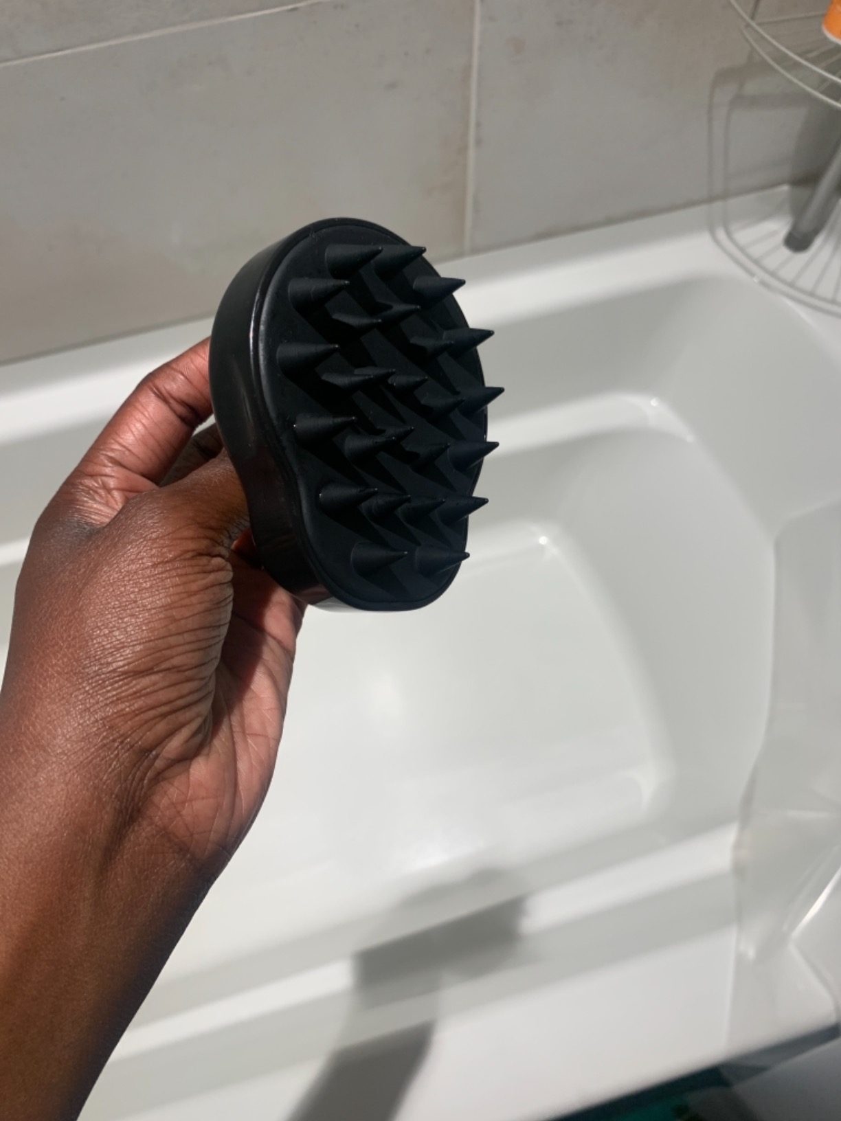 FREATECH Scalp Scrubber Scalp Massager Hair Growth, Shower Shampoo Brush with Silicone Bristles for Dandruff Removal and Hair Care, Wet & Dry Hair Massager Scalp Exfoliator for Men Women Kids,Black customer photo 2