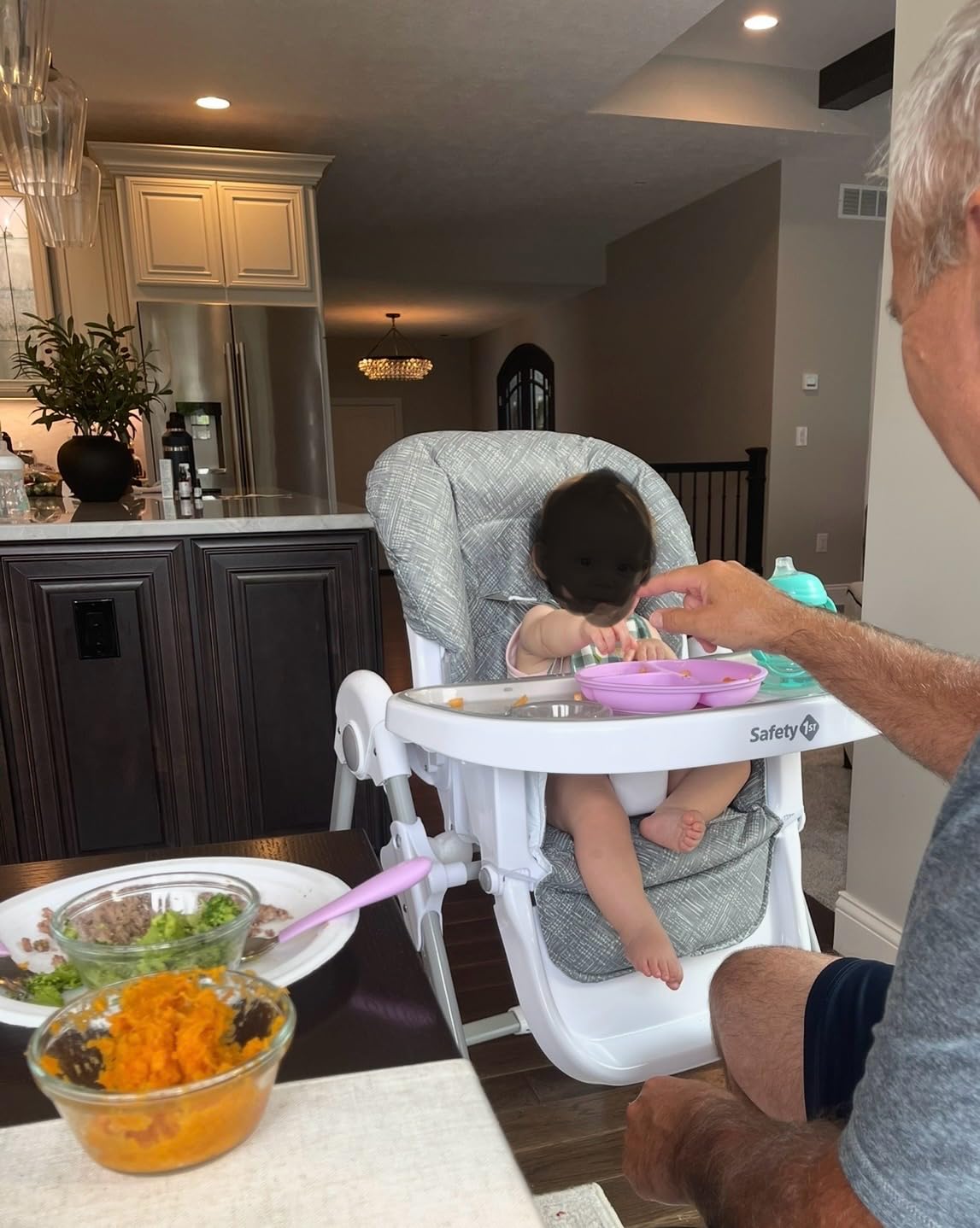 Safety 1st High Chairs for Babies and Toddlers, 3-In-1 Grow and Go with Tray and Adjustable Seat, Birchbark customer photo 1