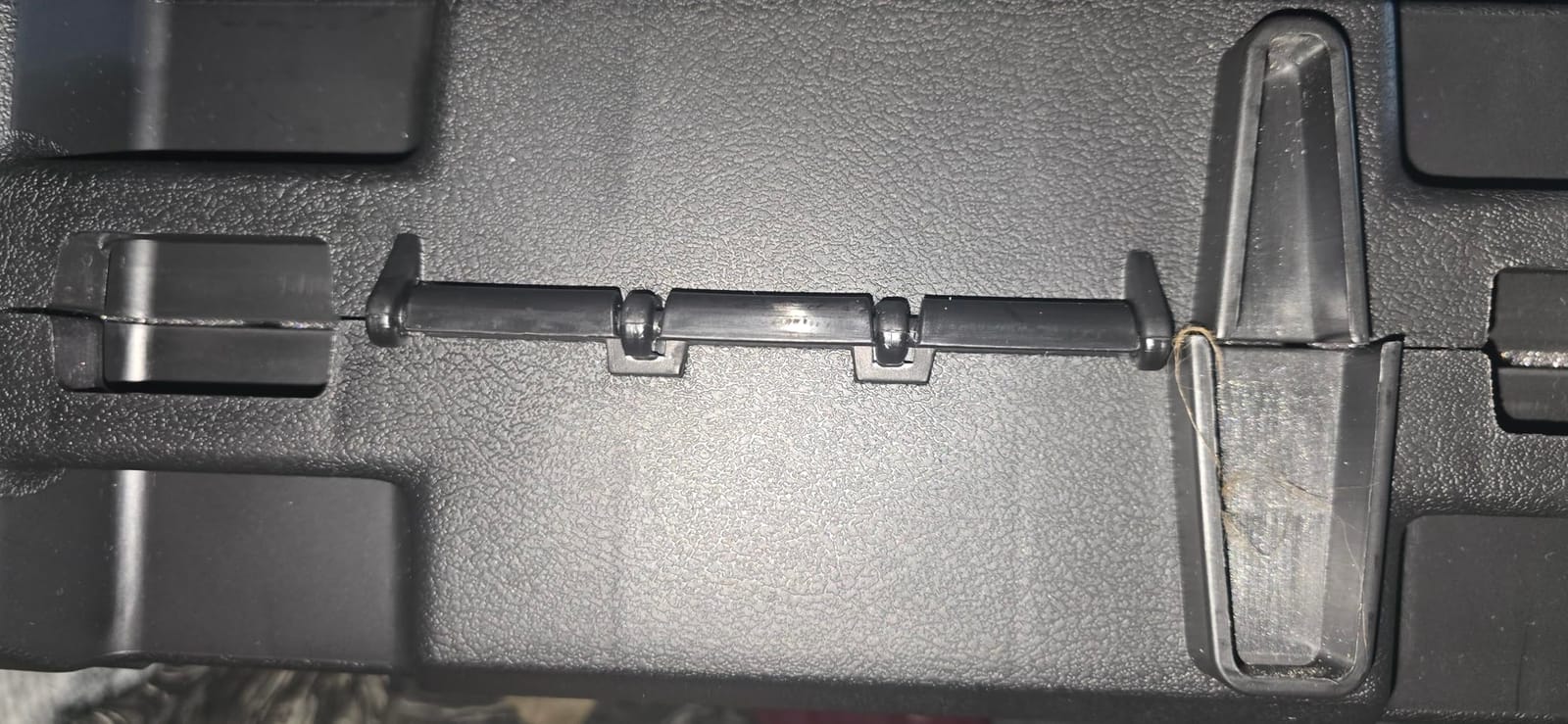 MTM RC42T Tactical Rifle Case 42, Snap Latches, High-Impact Plastic, USA Made, Black customer photo 2