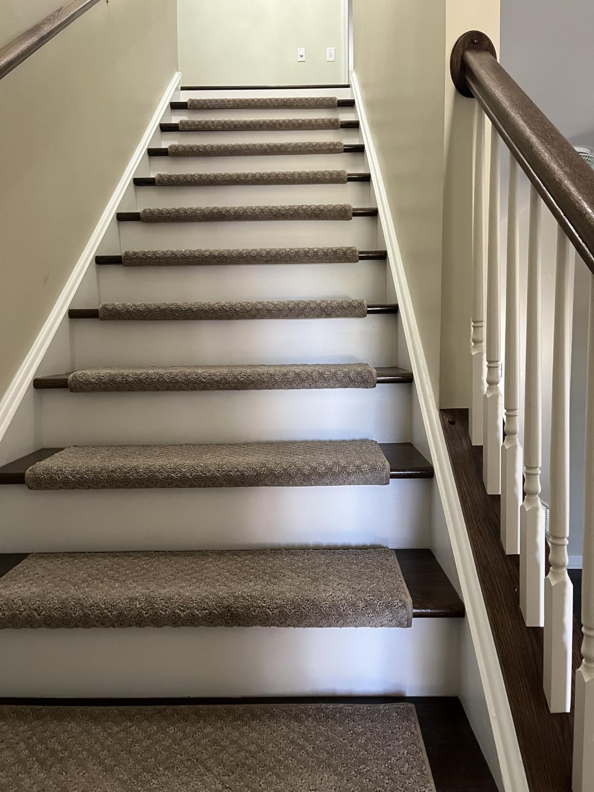 Oak Valley Designs™ Rounded Bullnose Carpet Stair Treads - Anti Slip Indoor Stair Mats for Wooden Stairs, Style: Bayside Charm, Crystal Canyon 31