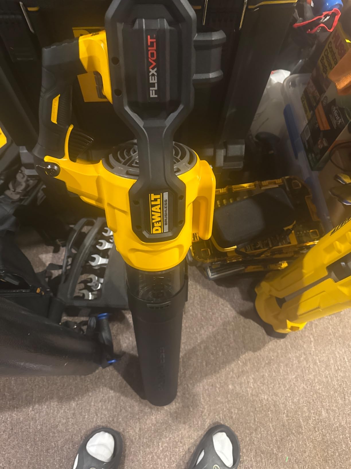 DEWALT 60V MAX* FLEXVOLT Leaf Blower, Cordless, Battery Powered, Handheld, Classic Style, 125-MPH, 600-CFM, Yellow/Black, Tool Only (DCBL772B) customer photo 2