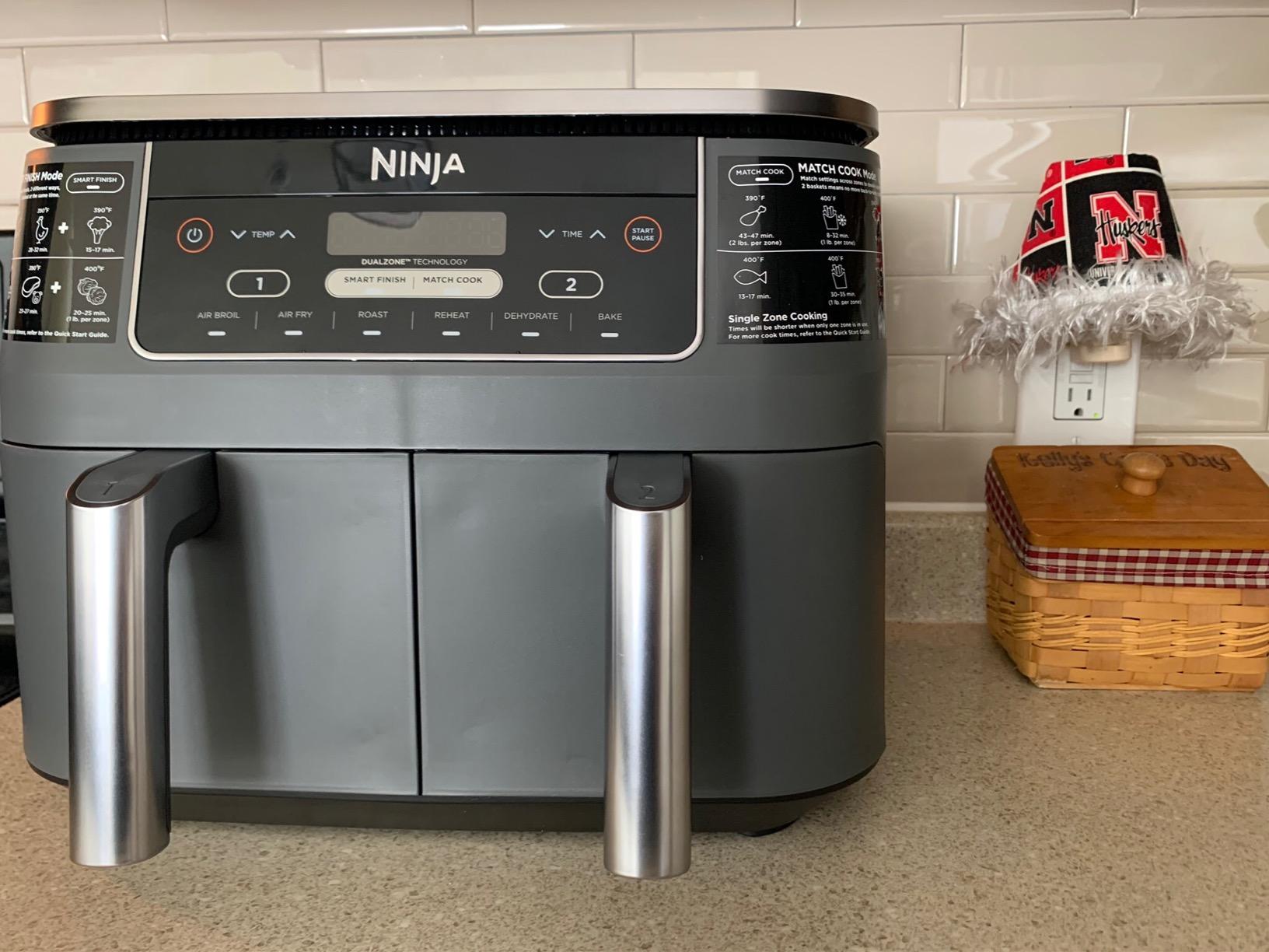 Ninja Foodi Air Fryer, 8 Qt DualZone, 6-in-1, Grey, DZ201 customer photo 1