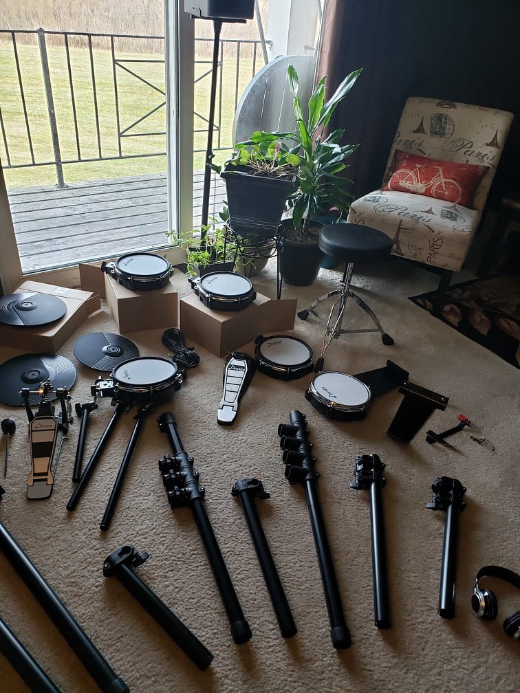 Donner DED-200 Electric Drum Sets with Quiet Mesh Drum Pads, 2 Cymbals w/Choke, 31 Kits and 450+ Sounds, Throne, Headphones, Sticks, USB MIDI, Melodics Lessons (5 Pads, 3 Cymbals) customer photo 2