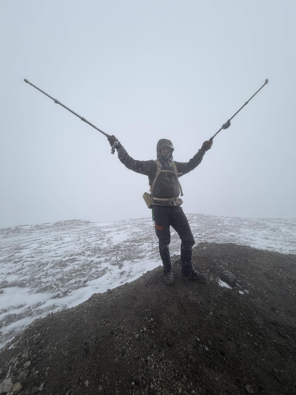 KINGGEAR Trekking Poles 7075 Aluminum Lightweight Hiking Sticks customer photo 2