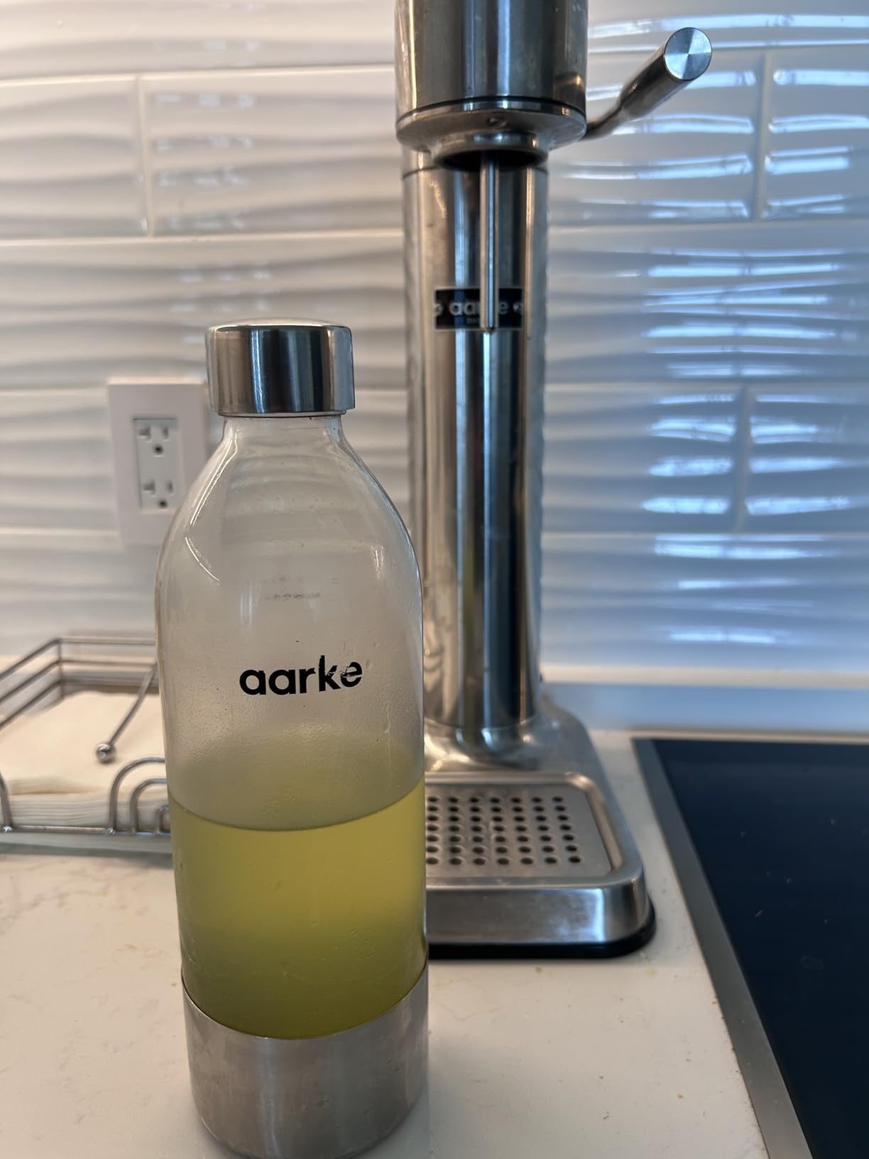 Aarke Carbonator 3 - Premium Sparkling Water Maker, Stainless Steel | Stainless Steel, Cordless Soda Maker for Home, Carbonated Water Machine, BPA-free PET Bottle Included customer photo 1