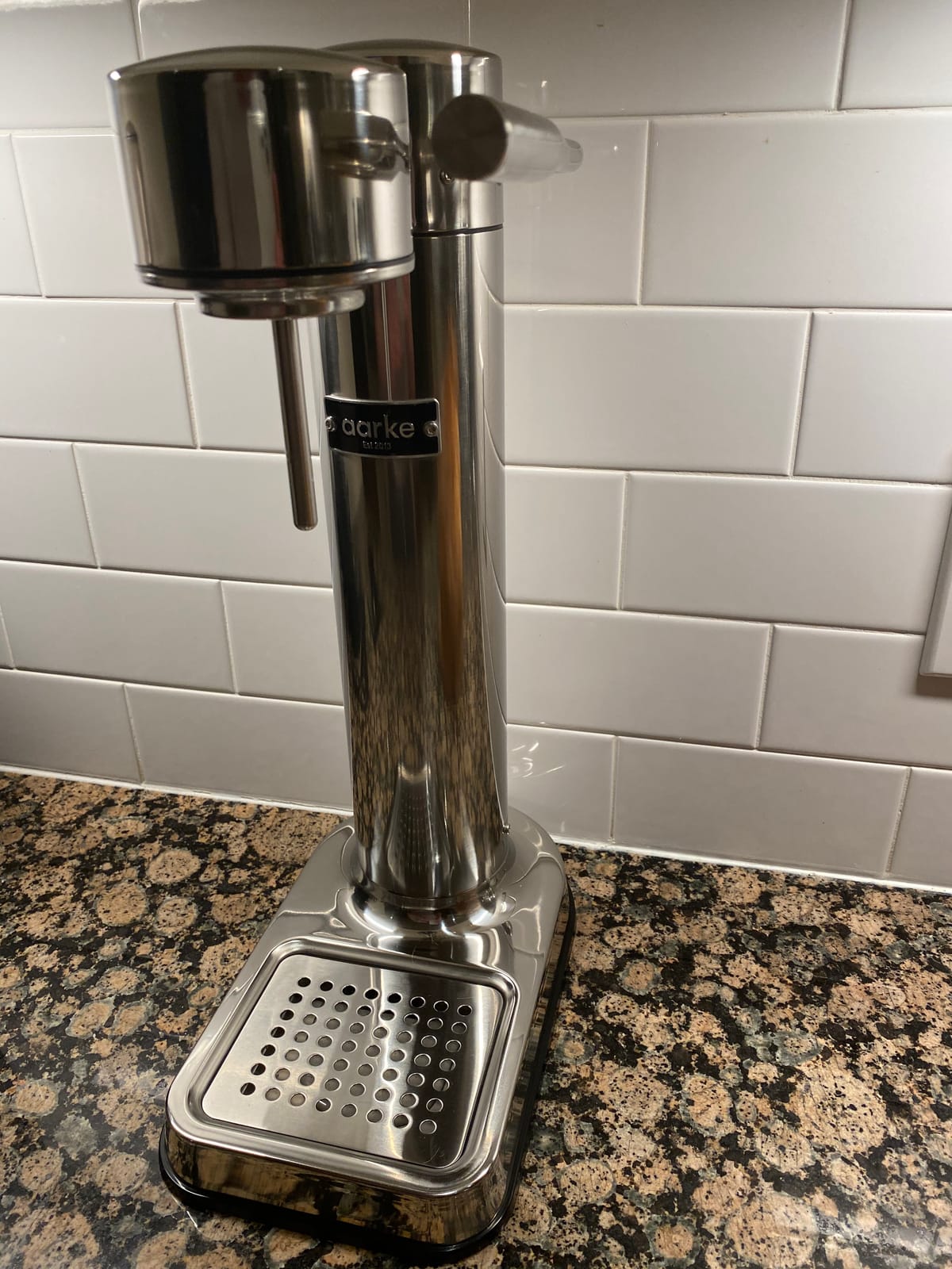 Aarke Carbonator 3 - Premium Sparkling Water Maker, Stainless Steel | Stainless Steel, Cordless Soda Maker for Home, Carbonated Water Machine, BPA-free PET Bottle Included customer photo 2