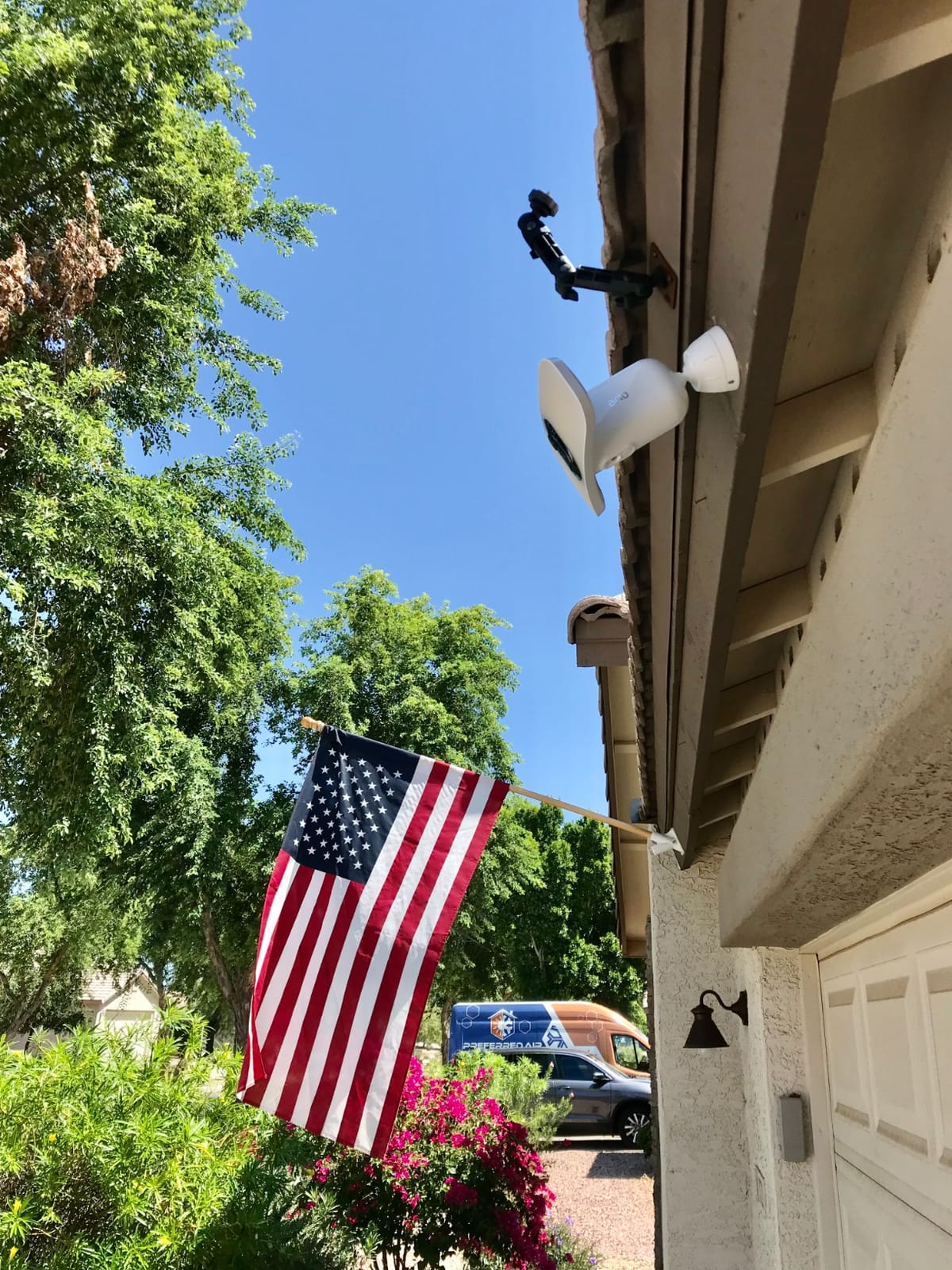 Arlo Wireless Floodlight Security Camera 2K HDR - 1-Cam customer photo 1