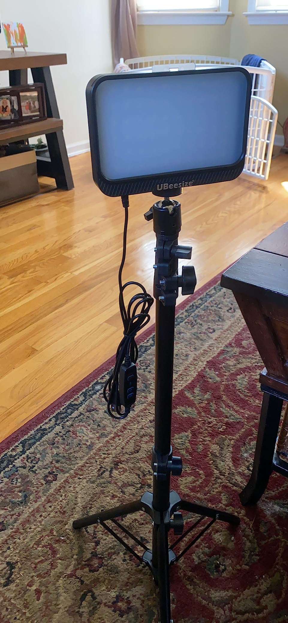 UBeesize LED Video Light Kit, 2Pcs Dimmable Continuous Portable Photography Lighting with Adjustable Tripod Stand & 5 Color Filters for Tabletop/Low-Angle Shooting, for Zoom, Game Streaming, YouTube customer photo 1