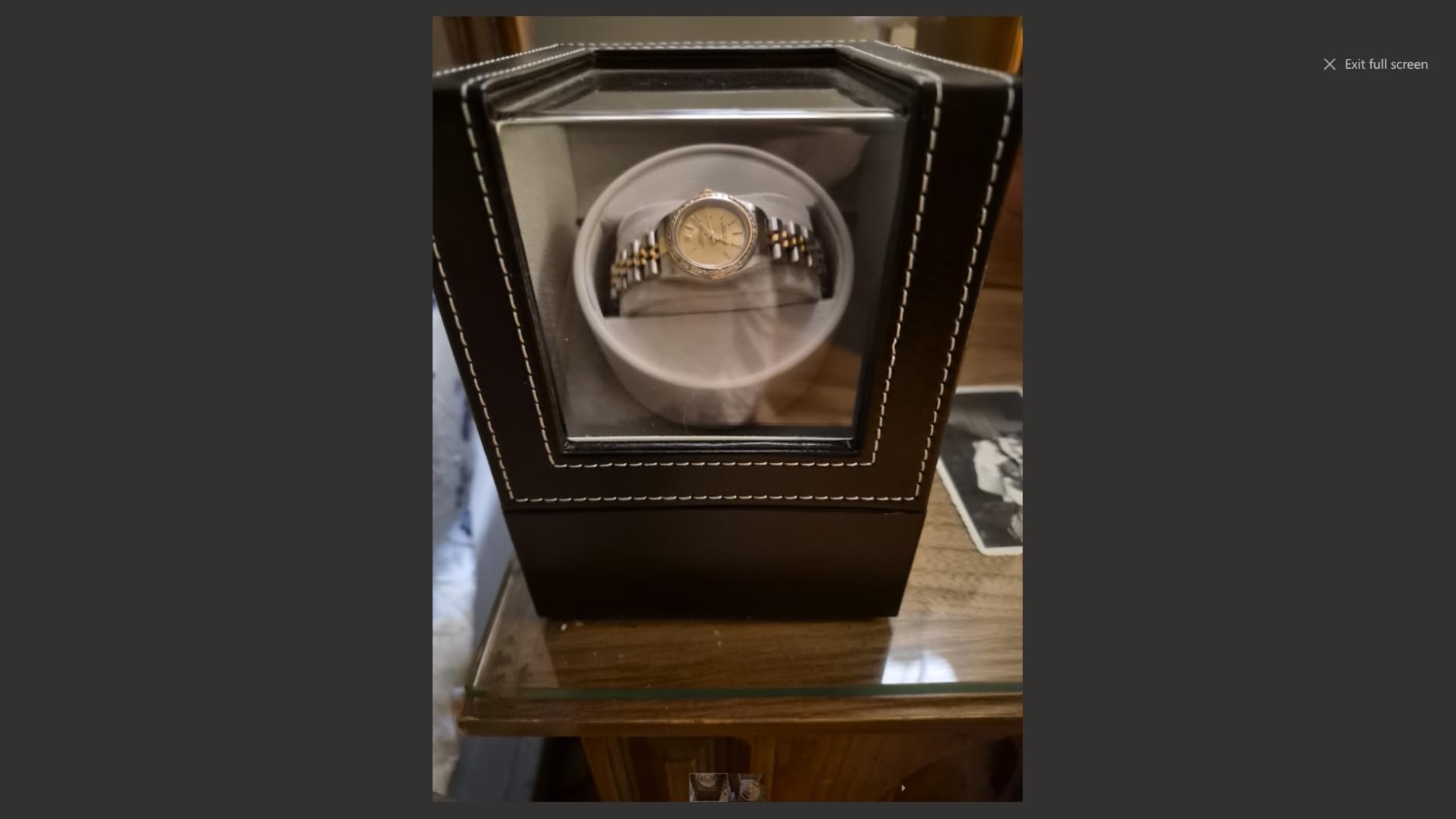 Mcbazel Single Watch Winder, Ultra Quiet Japanese Motor Automatic Watch Winder Box with Adjustable Watch Pillow customer photo 2