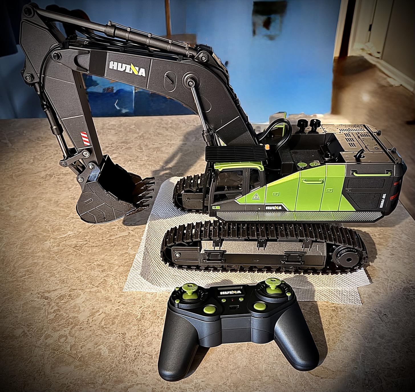 RC Excavator for Adults Huina 1593 Fully Functional 1:14 Toy 28 Channel Remote Control Truck Construction Vehicle Metal Bucket LED Lights Simulating Sounds 2 Batteries and Gripper 2026 Model customer photo 2