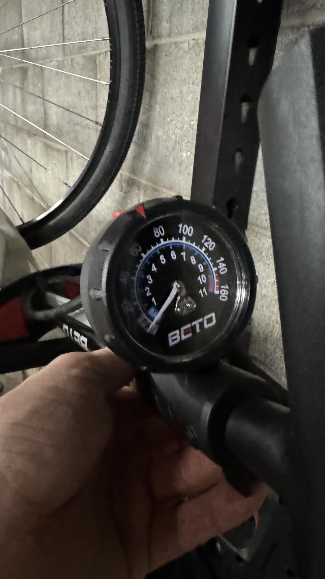Beto Bike Pump Portable with Presta Schrader Dunlop Valve Universal 160 Psi customer photo 1