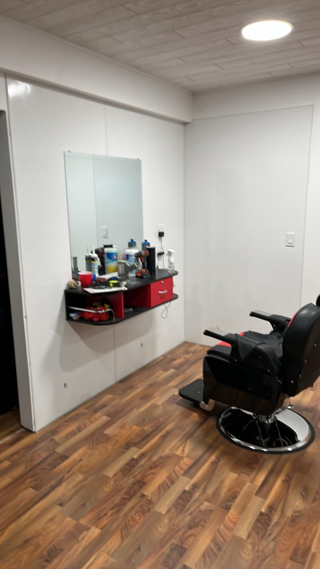 OmySalon All Purpose Hydraulic Barber Chair Recline 360 Degree Swivel Height Adjustable Heavy Duty Hairdresser Chair Beauty Salon Spa Tattoo Styling Equipment customer photo 2