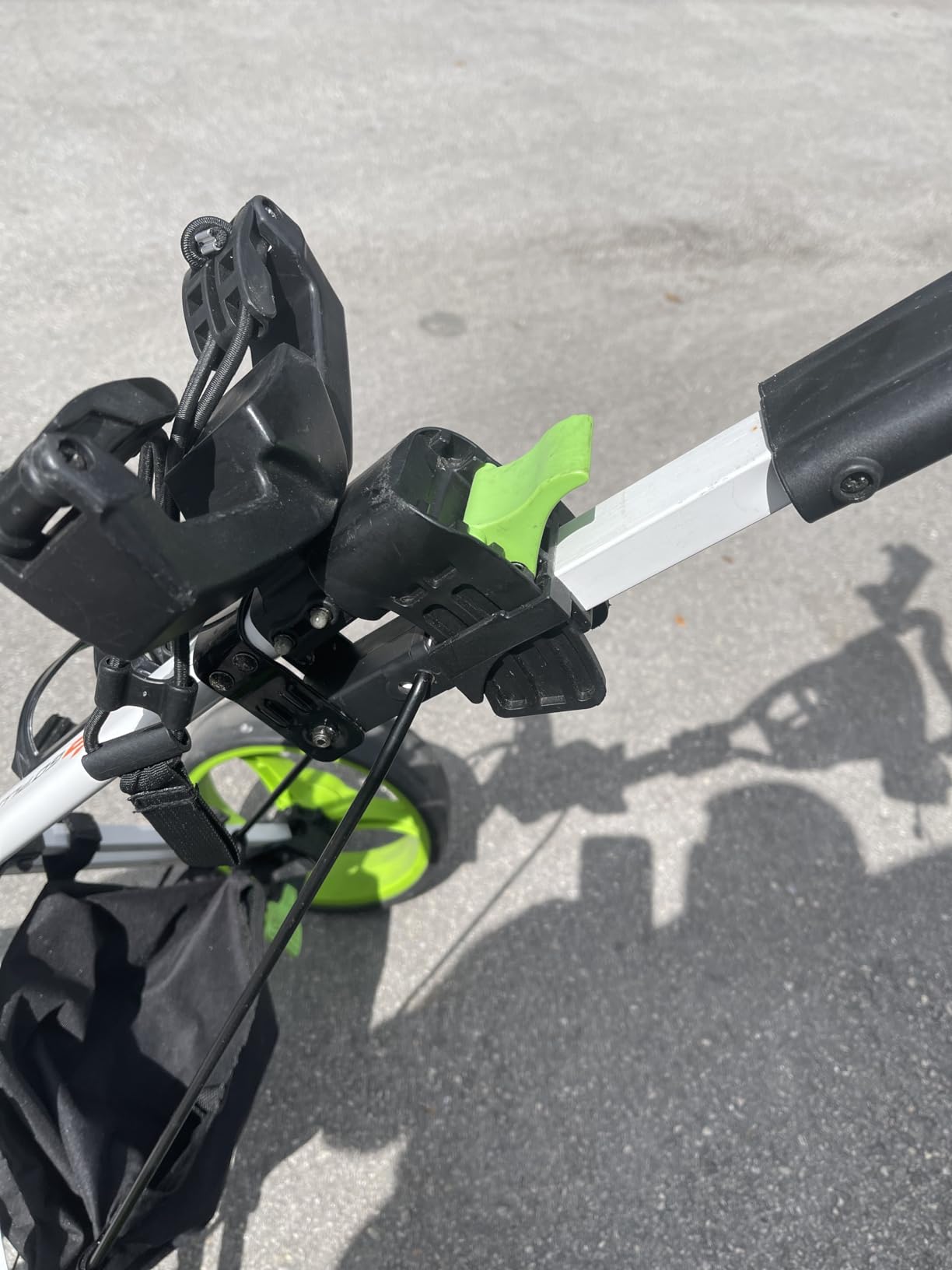 Tangkula Golf Push Pull Cart with Seat, Lightweight Foldable Collapsible 3 Wheels Push Cart, Golf Trolley with Foot Brake, Adjustable Umbrella Holder & Seat, 4 Height Position Handle customer photo 2