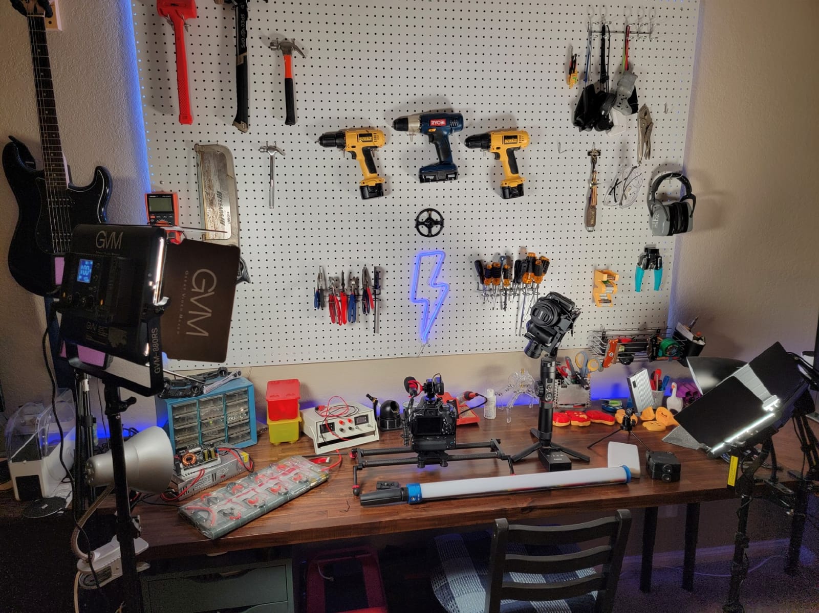 GVM RGB LED Video Light with Bluetooth Control, 60W Photography Studio Lighting Kit with Stands, 2-Packs 880RS Dimmable Led Panel Light for YouTube, Streaming, Gaming, 8 Applicable Scenes, CRI97 customer photo 2