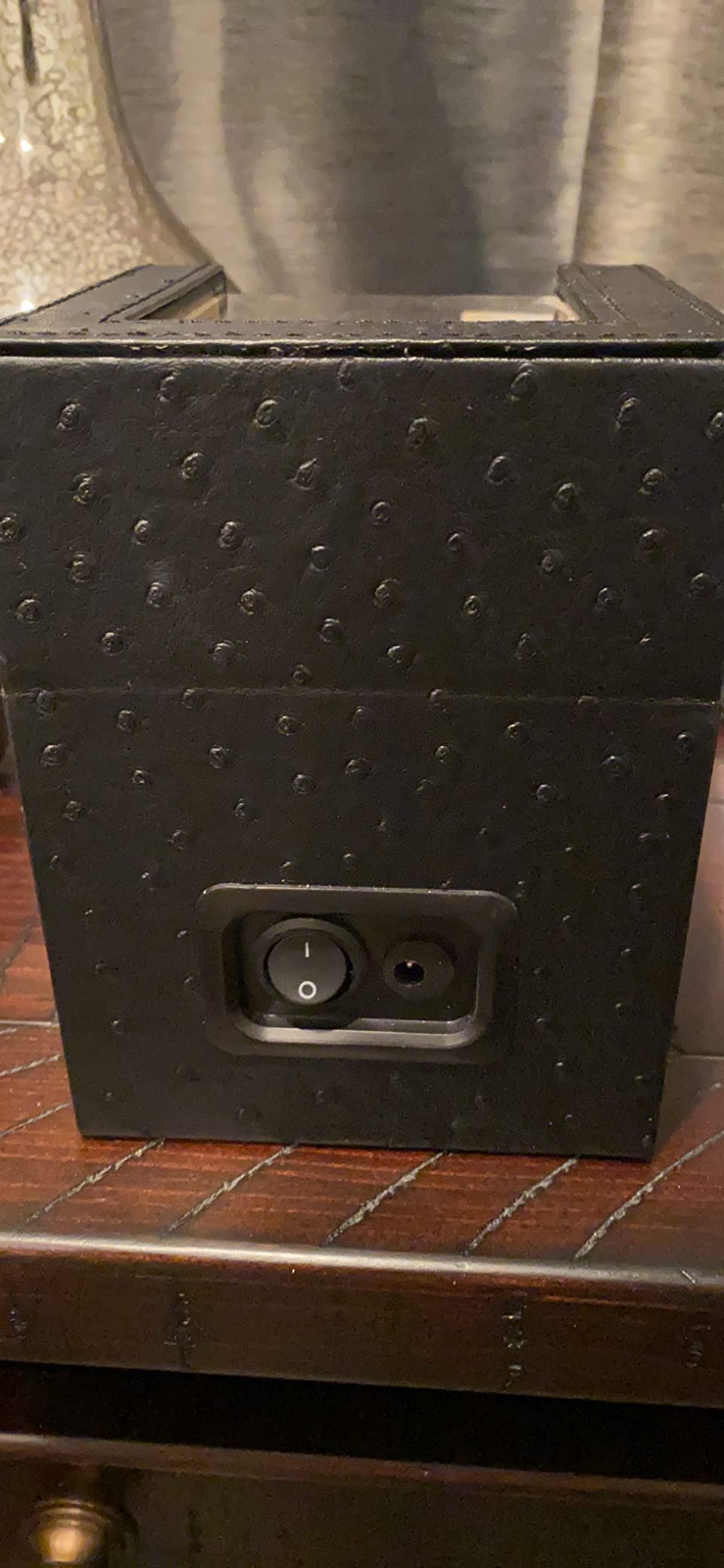 Automatic Single Watch Winder for Automatic Watches,Rotating Watch Case with Japanese Quiet Motor，AC Adapter or Battery Powered customer photo 1