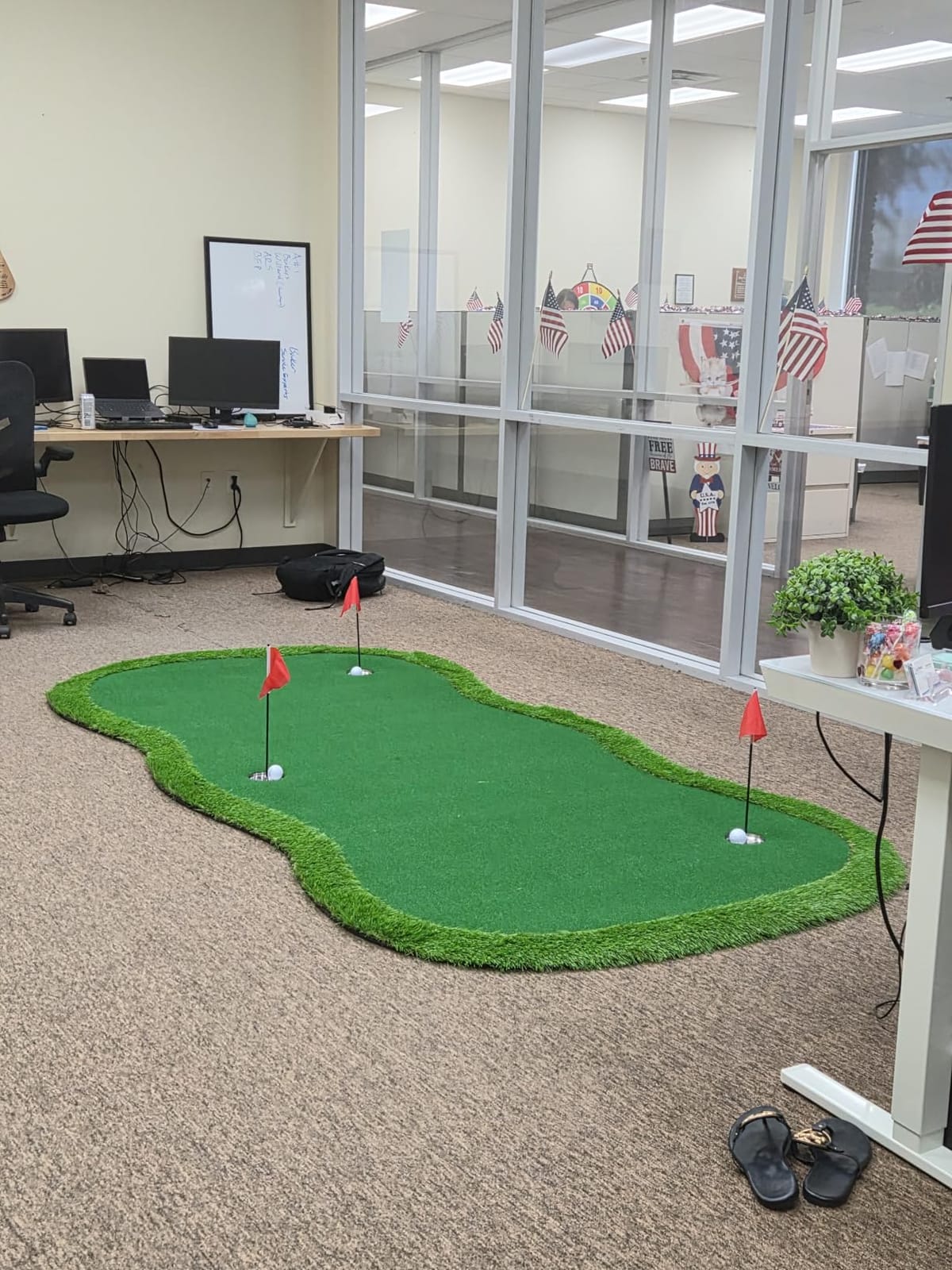 Chriiena Golf Putting Green,Large Practice Putting Mat for Indoor Outdoor customer photo 2