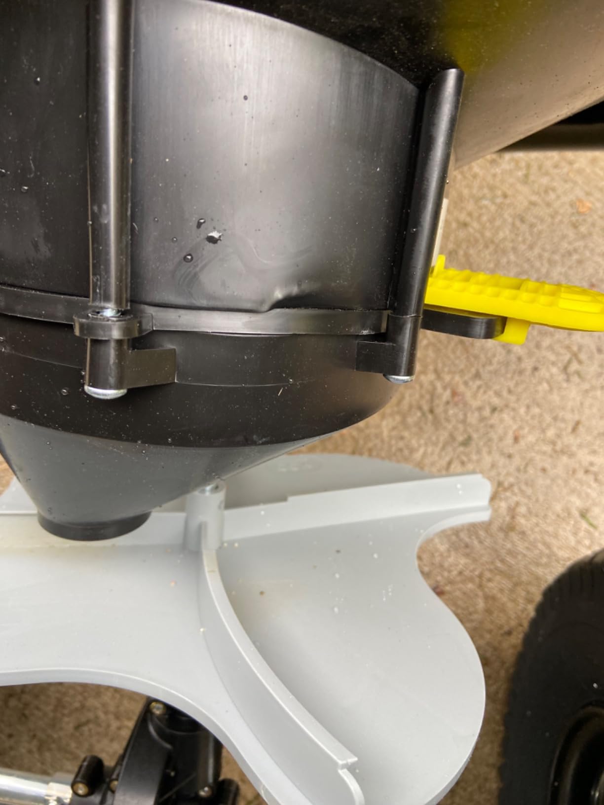 CHAPIN 8622B TurfPro Tow-Behind Turf Spreader, Auto-Stop, Dual Impeller | Tow behind an ATV, UTV or lawn tractor with auto-stop, dual impellers and 11 gate settings for seed and fertilizer customer photo 2