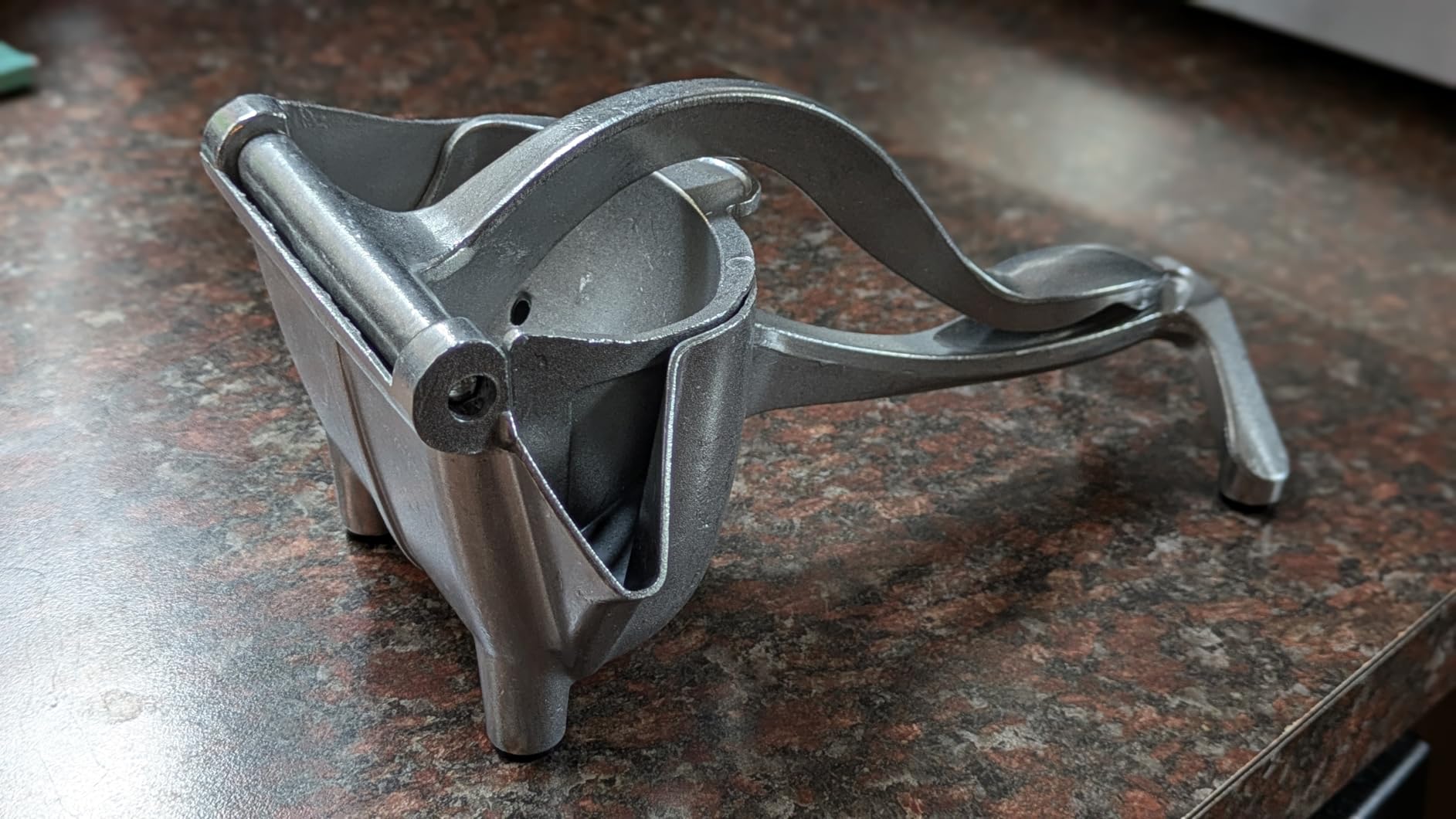 Barfly Large Manual Juicer - Aluminum customer photo 2