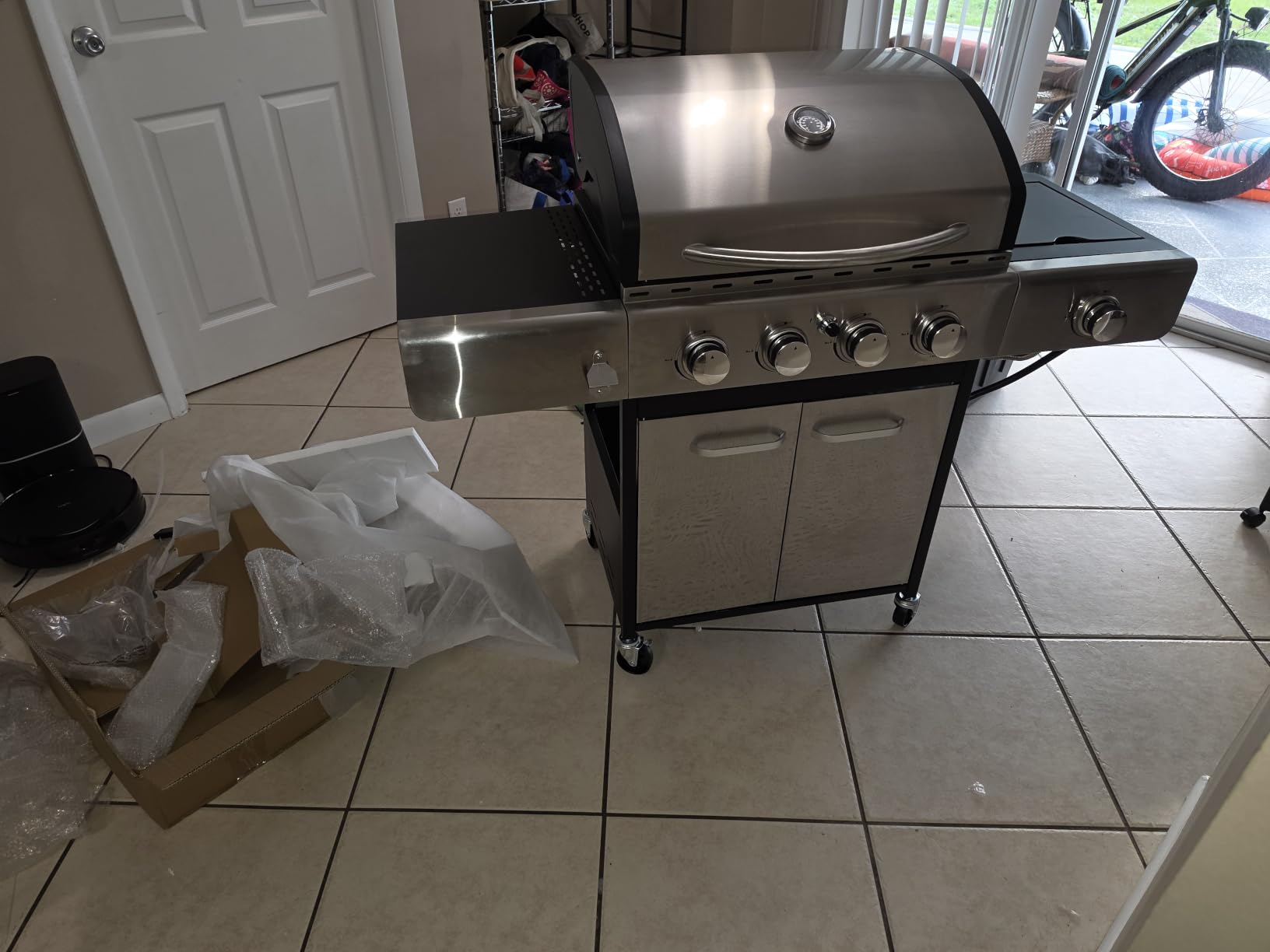 Captiva Designs Propane Gas BBQ Grill with Side Burner, 4 Burner 42,000 BTU | Porcelain-Enameled Cast Iron Grates, Stainless Steel Grill for Outdoor Cooking Kitchen and Patio Backyard Barbecue, Silver customer photo 1