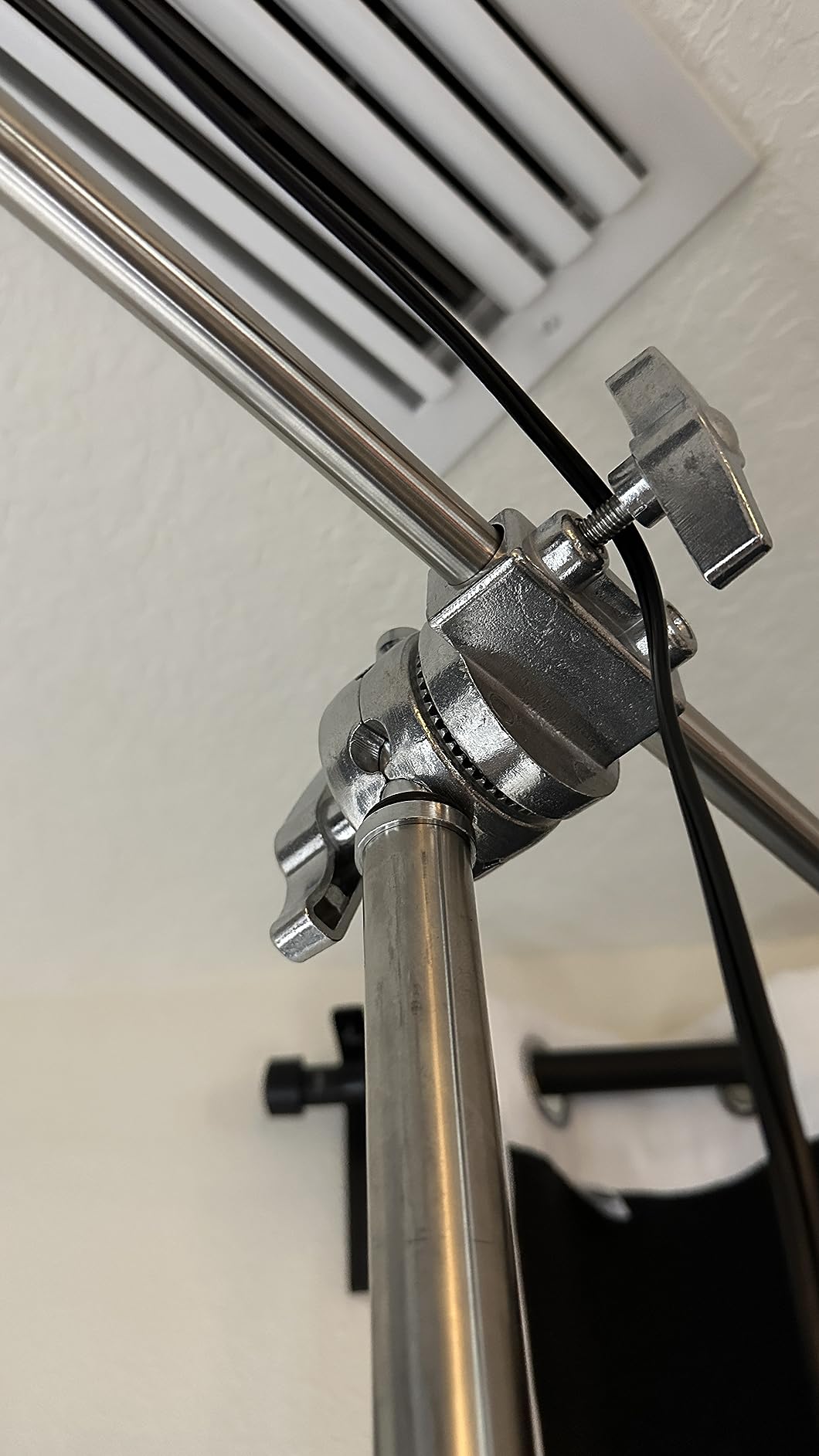 C Stand With Boom Arm - Photography Light Stand, Max Height 10.5ft/320cm, 4.2ft/128cm Holding Arm, Stainless Steel Heavy Duty Silver (CXJH01) customer photo 1
