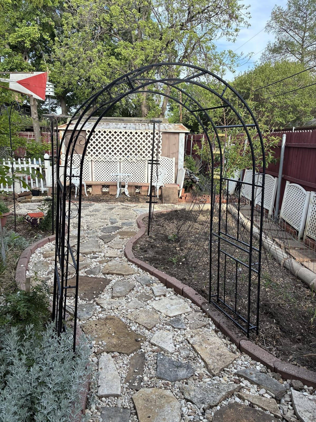 Outvita 7FT Black Metal Garden Arch Arbor Trellis customer photo 1