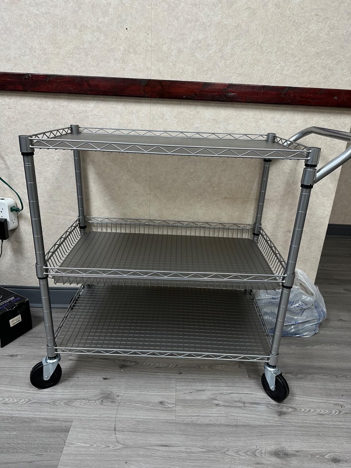 WDT 990Lbs Capacity Heavy Duty Rolling Utility Cart, NSF Rolling Carts with Wheels,Commercial Grade Metal Cart with Handle Bar & Shelf Liner,Trolley Serving Cart for Restaurant,Kitchen,Gray customer photo 2